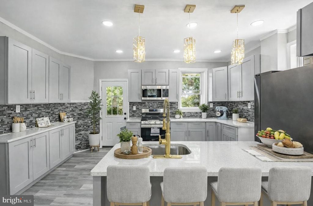 Photo of 307 Poplar Street, DARBY, PA 19023 (MLS # PADE2105690)