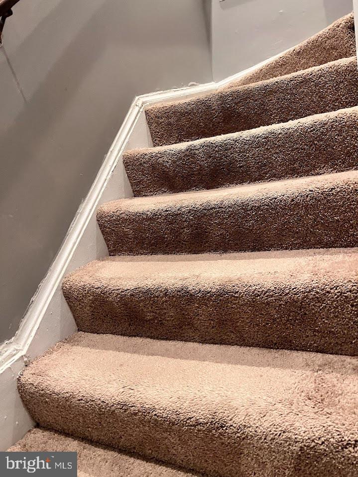 GLEN ORA - PLAT 9 - Residential Lease