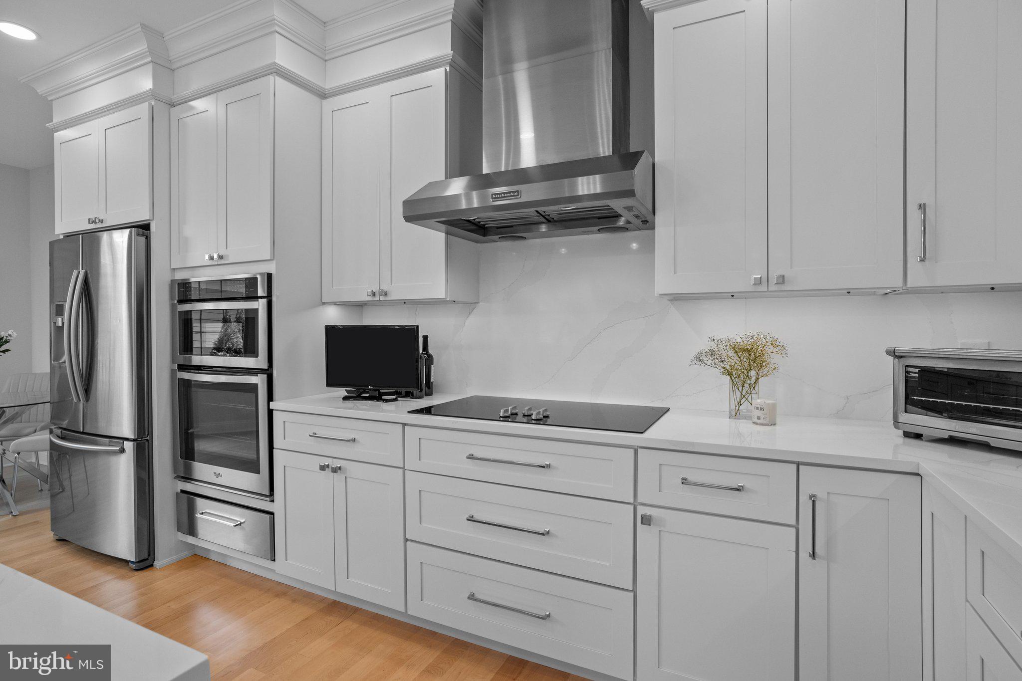 NEWTOWN WALK - Residential