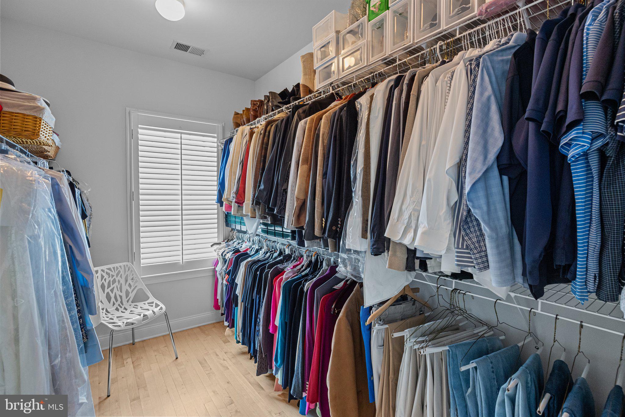 NEWTOWN WALK - Residential