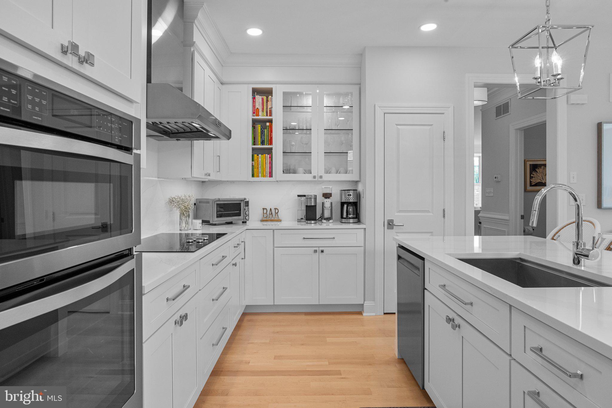 NEWTOWN WALK - Residential