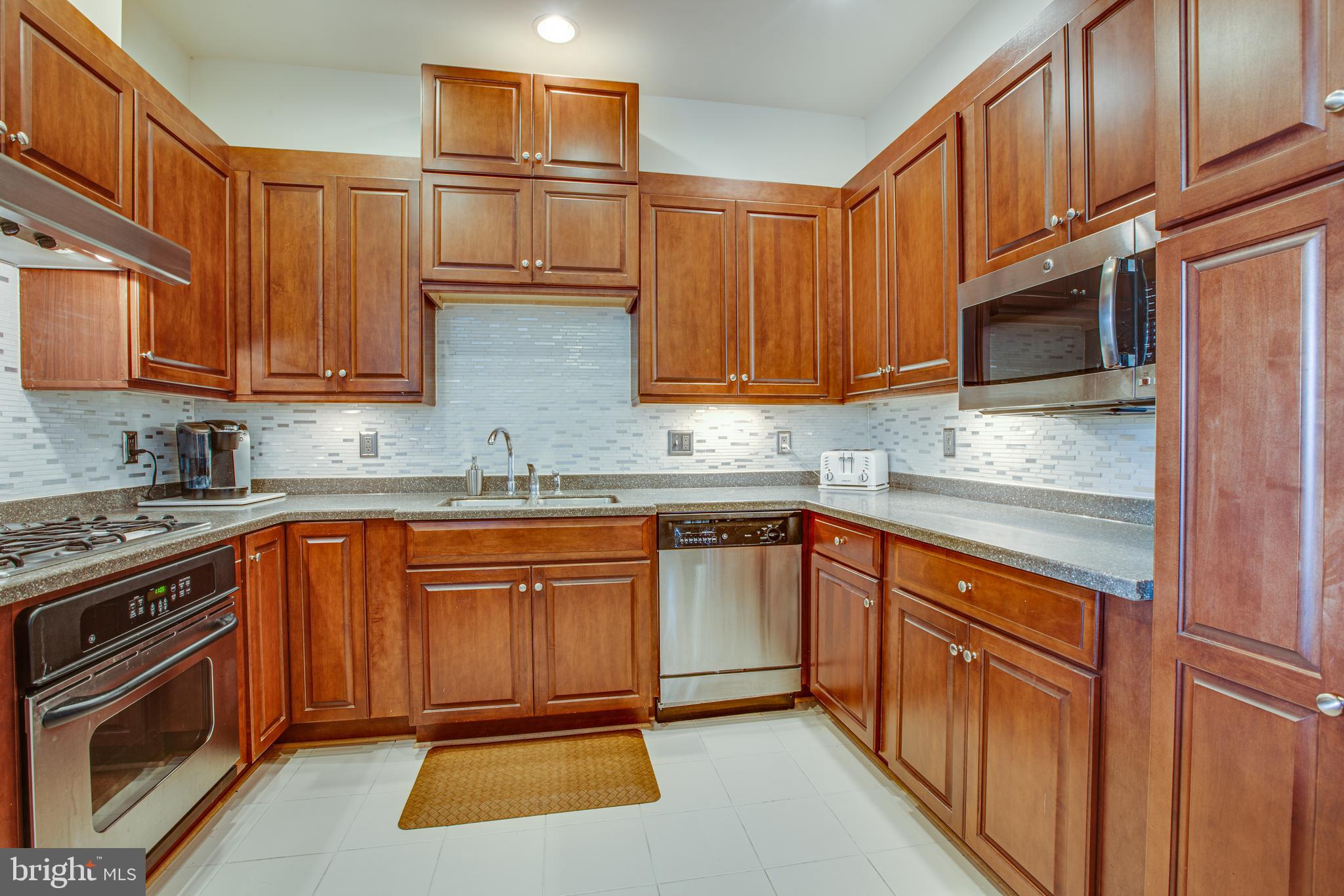 RIVER CLUB 1 AT BELMONT - Residential