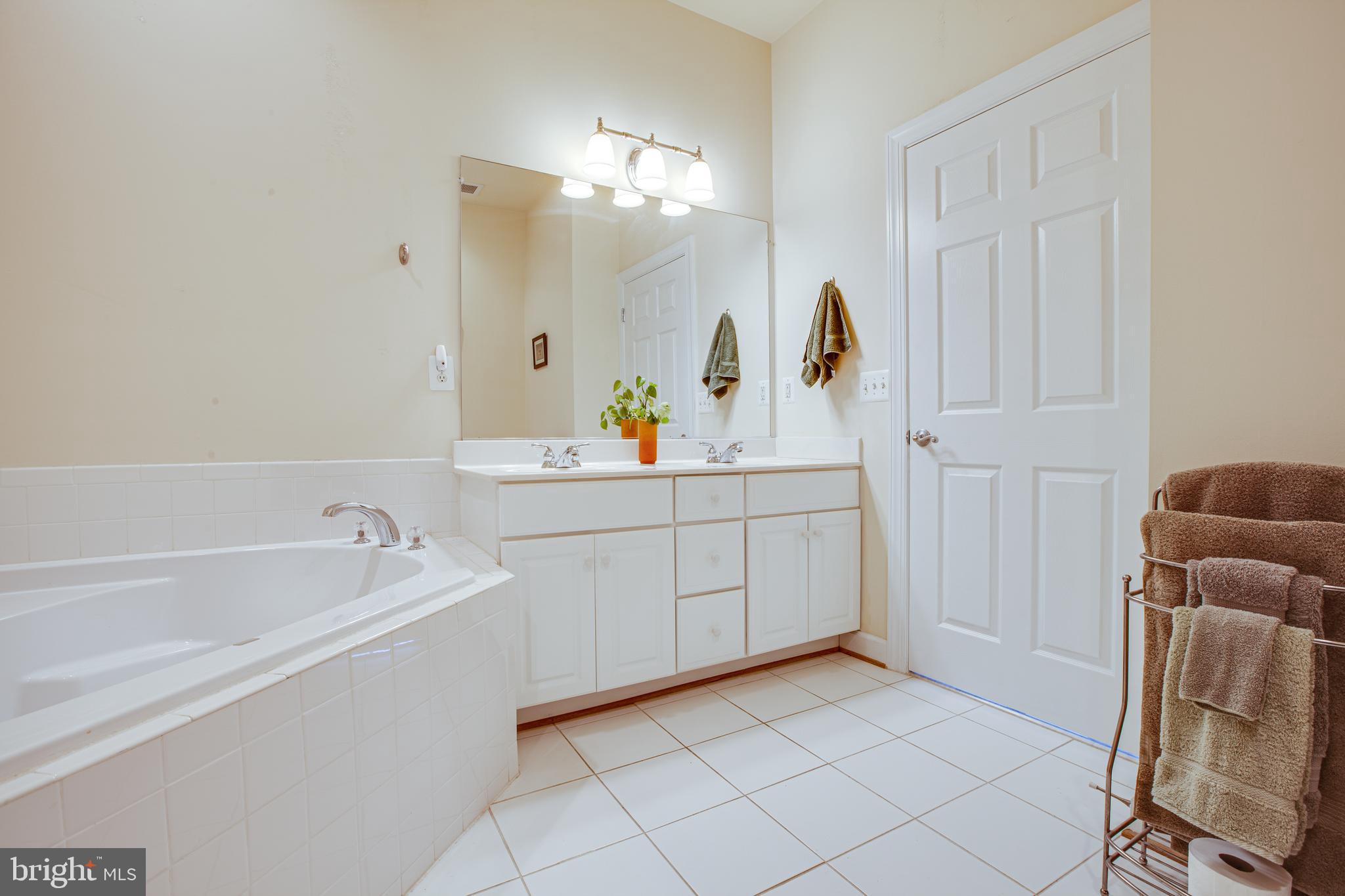 RIVER CLUB 1 AT BELMONT - Residential