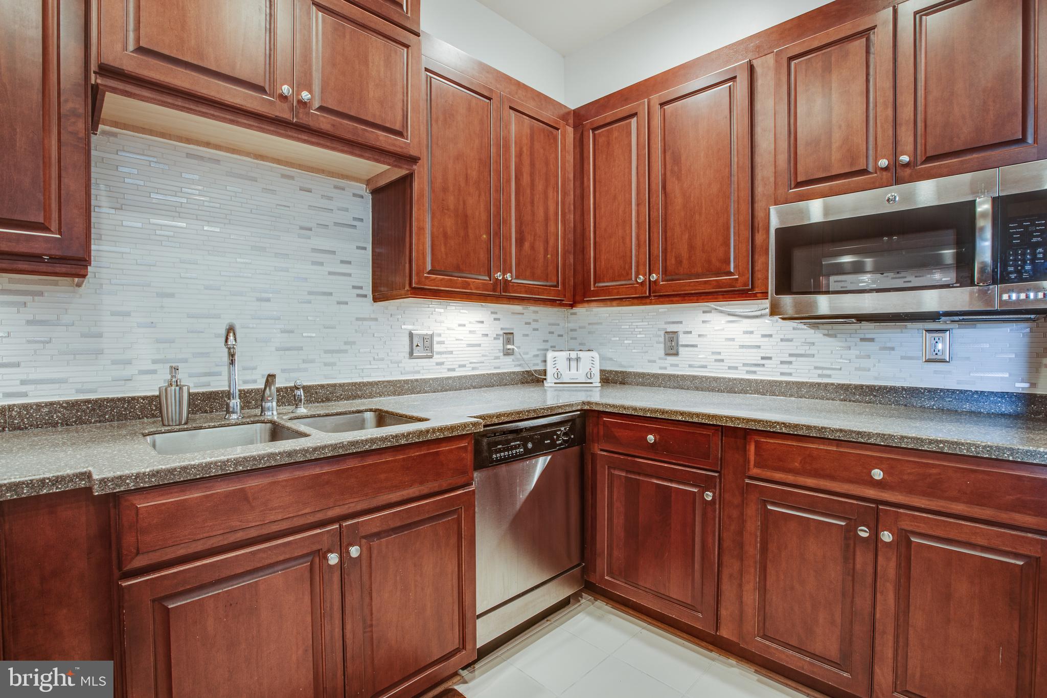 RIVER CLUB 1 AT BELMONT - Residential