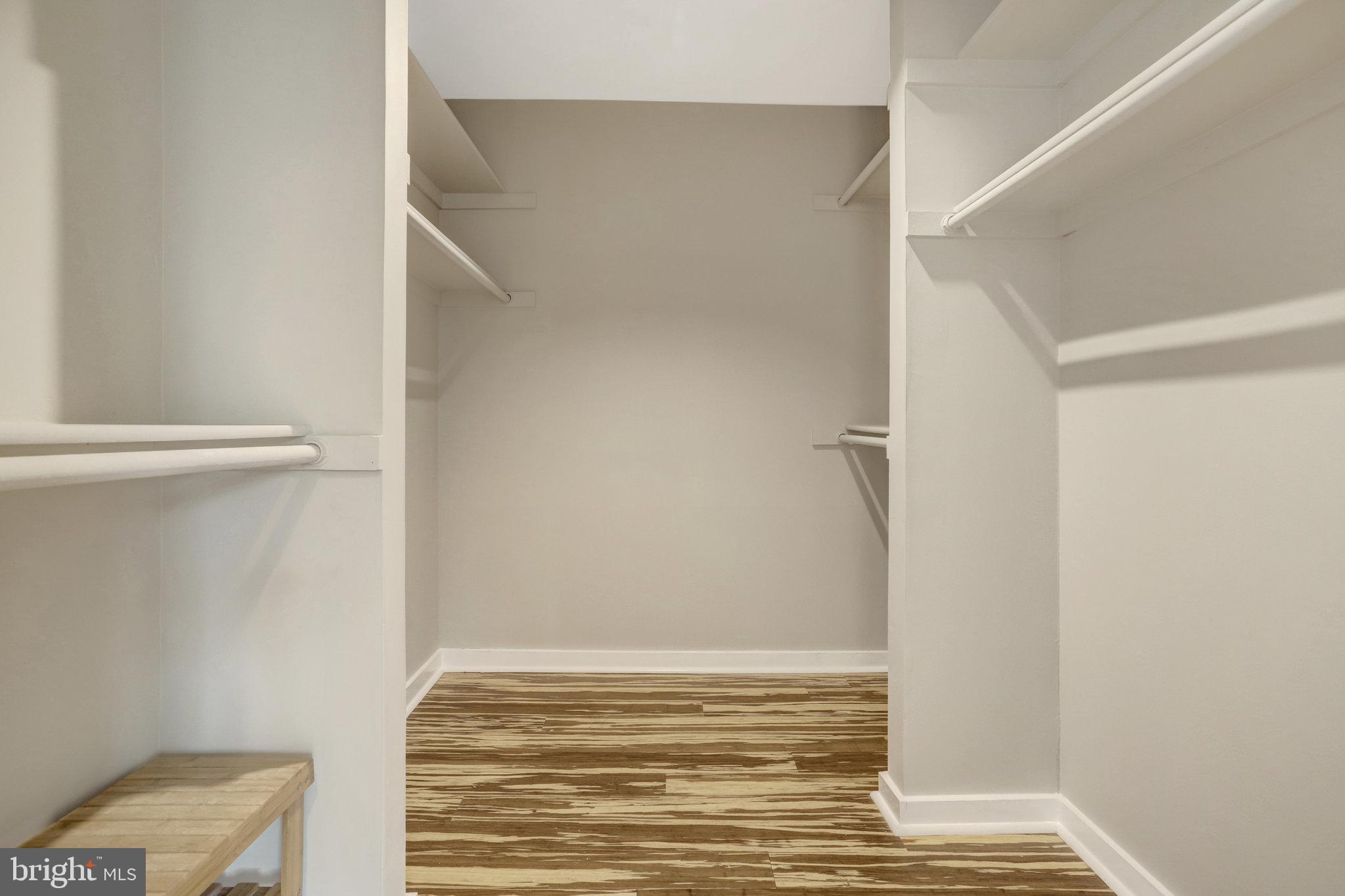 VISTAS OF MCLEAN - Residential