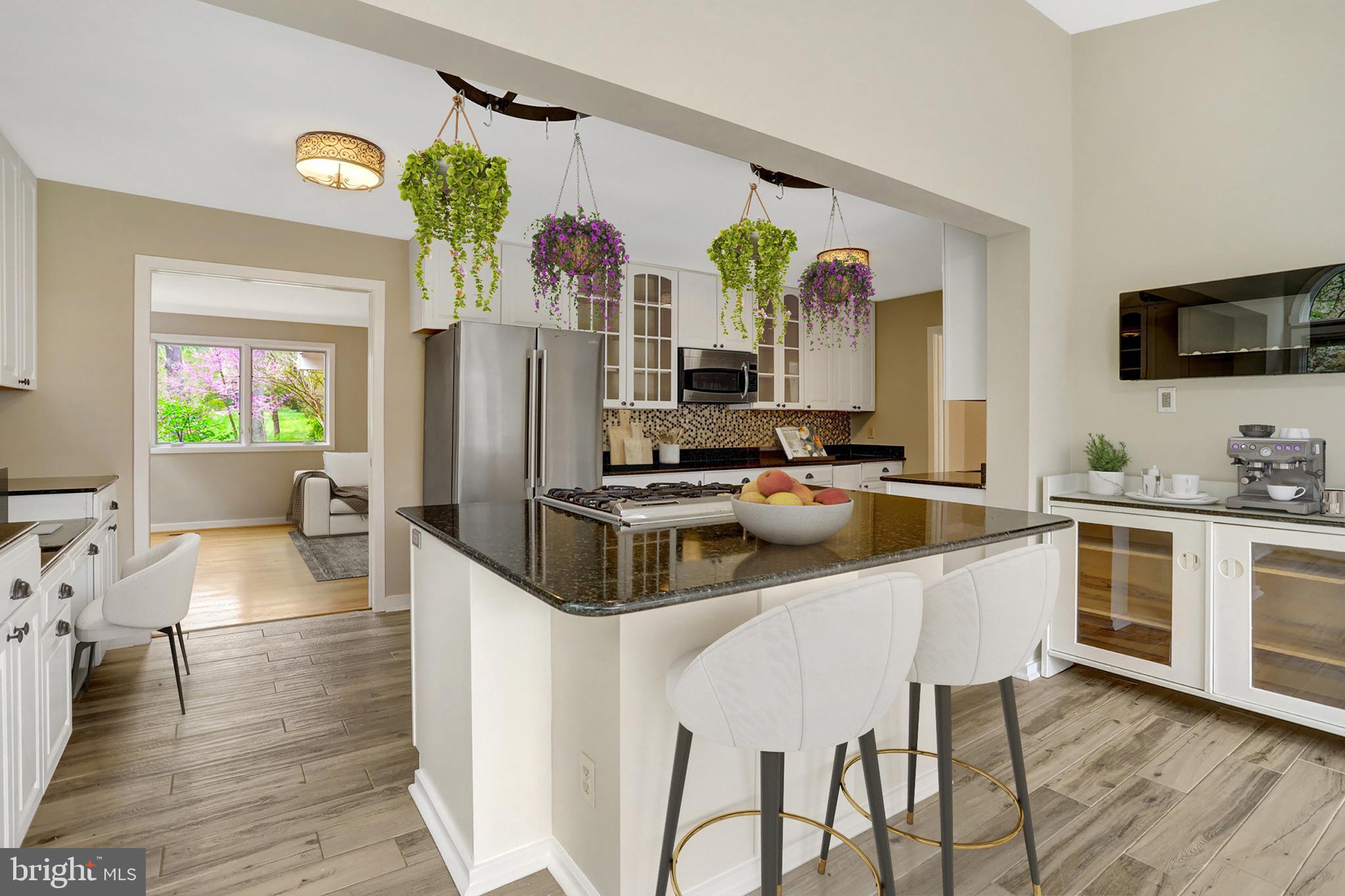 VISTAS OF MCLEAN - Residential