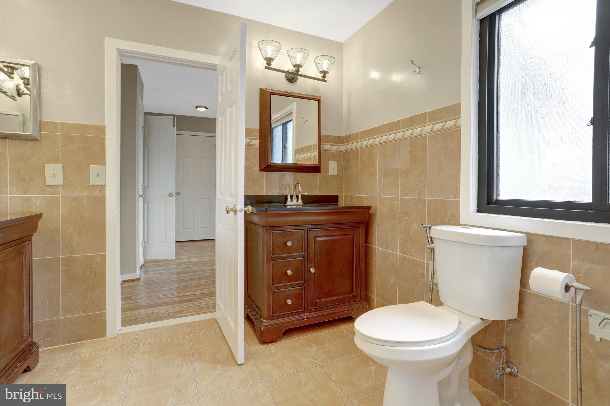 VISTAS OF MCLEAN - Residential