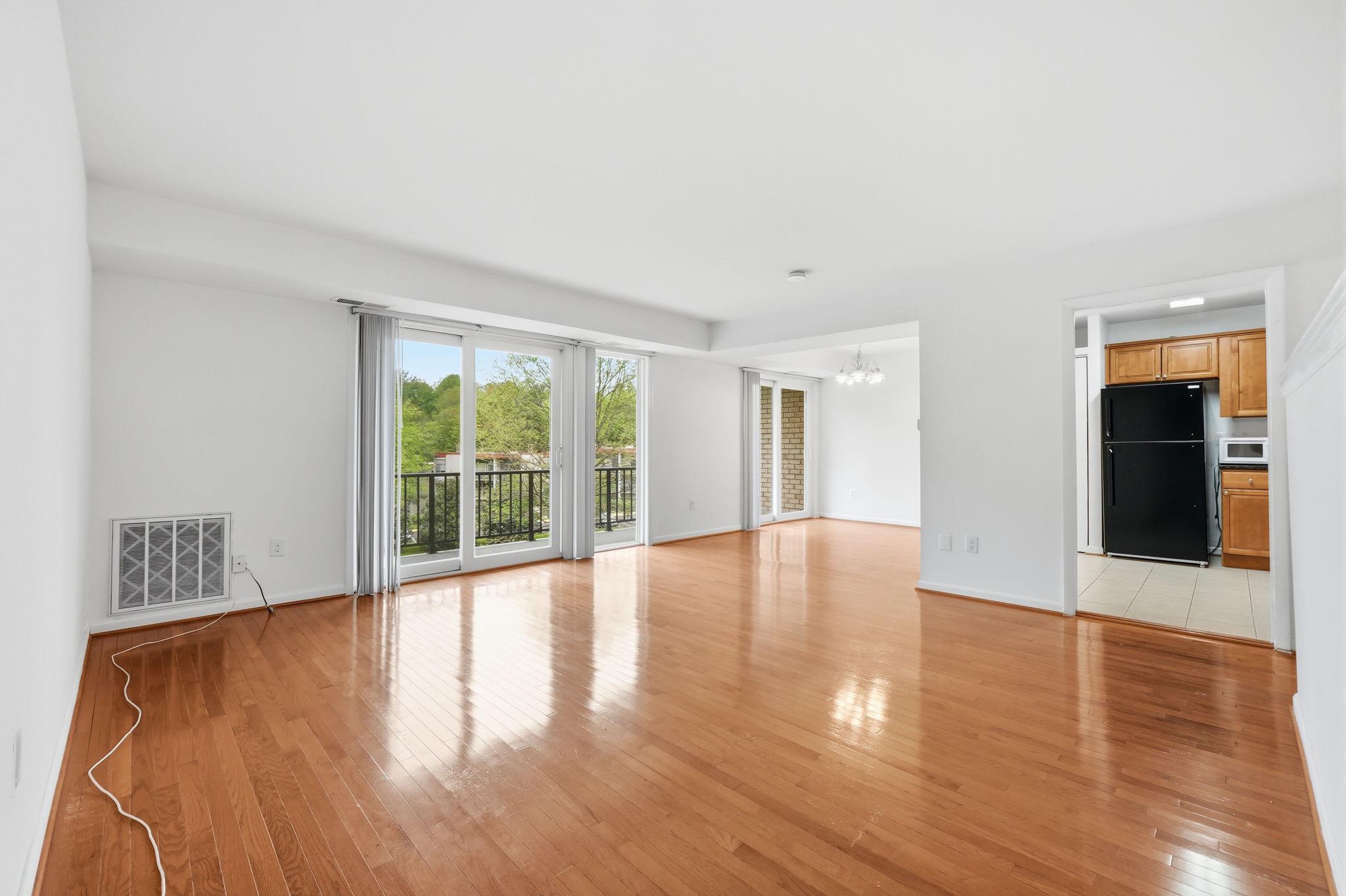 5578 BURNSIDE DRIVE 5578 5