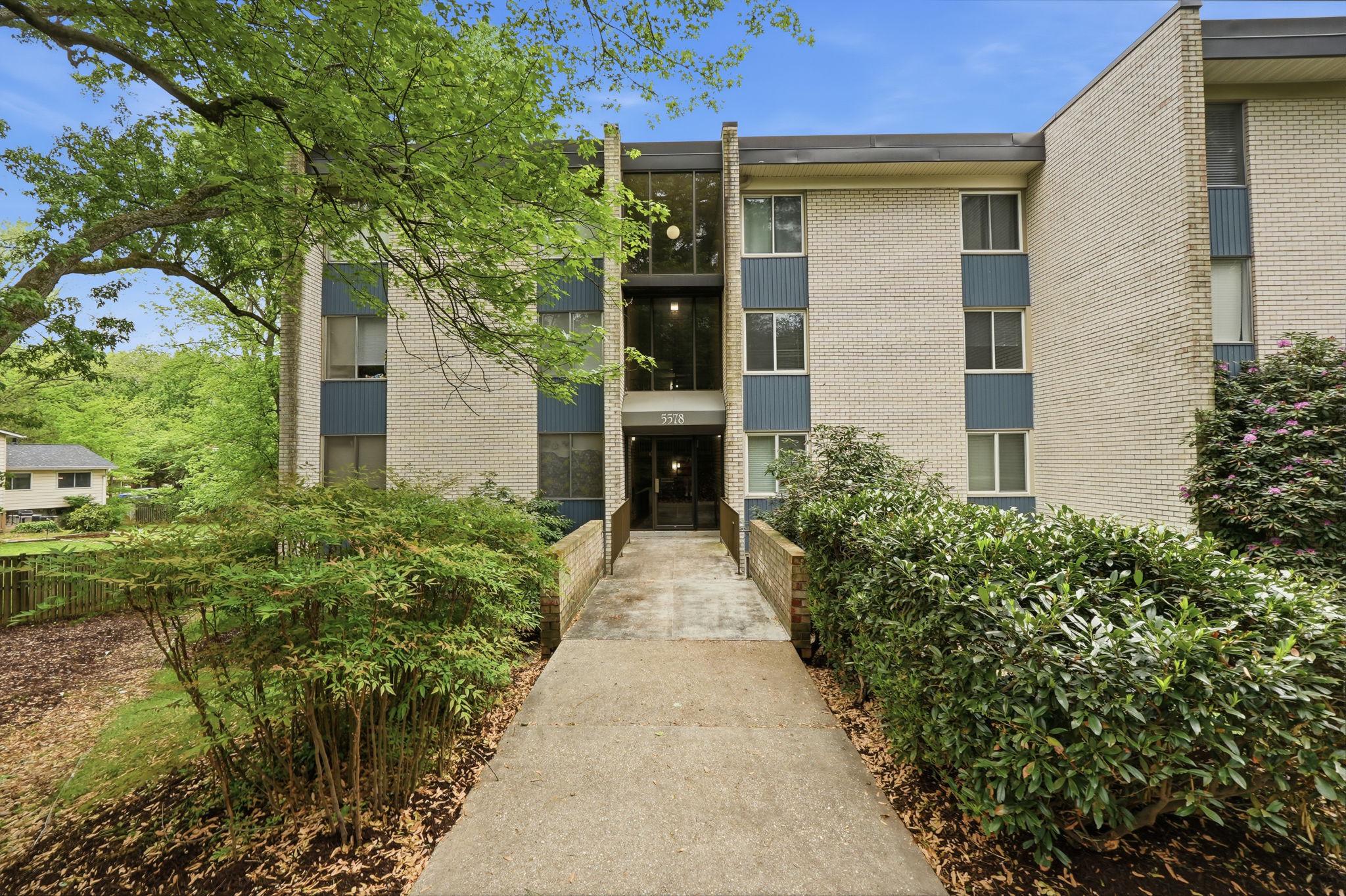 5578 BURNSIDE DRIVE 5578 5