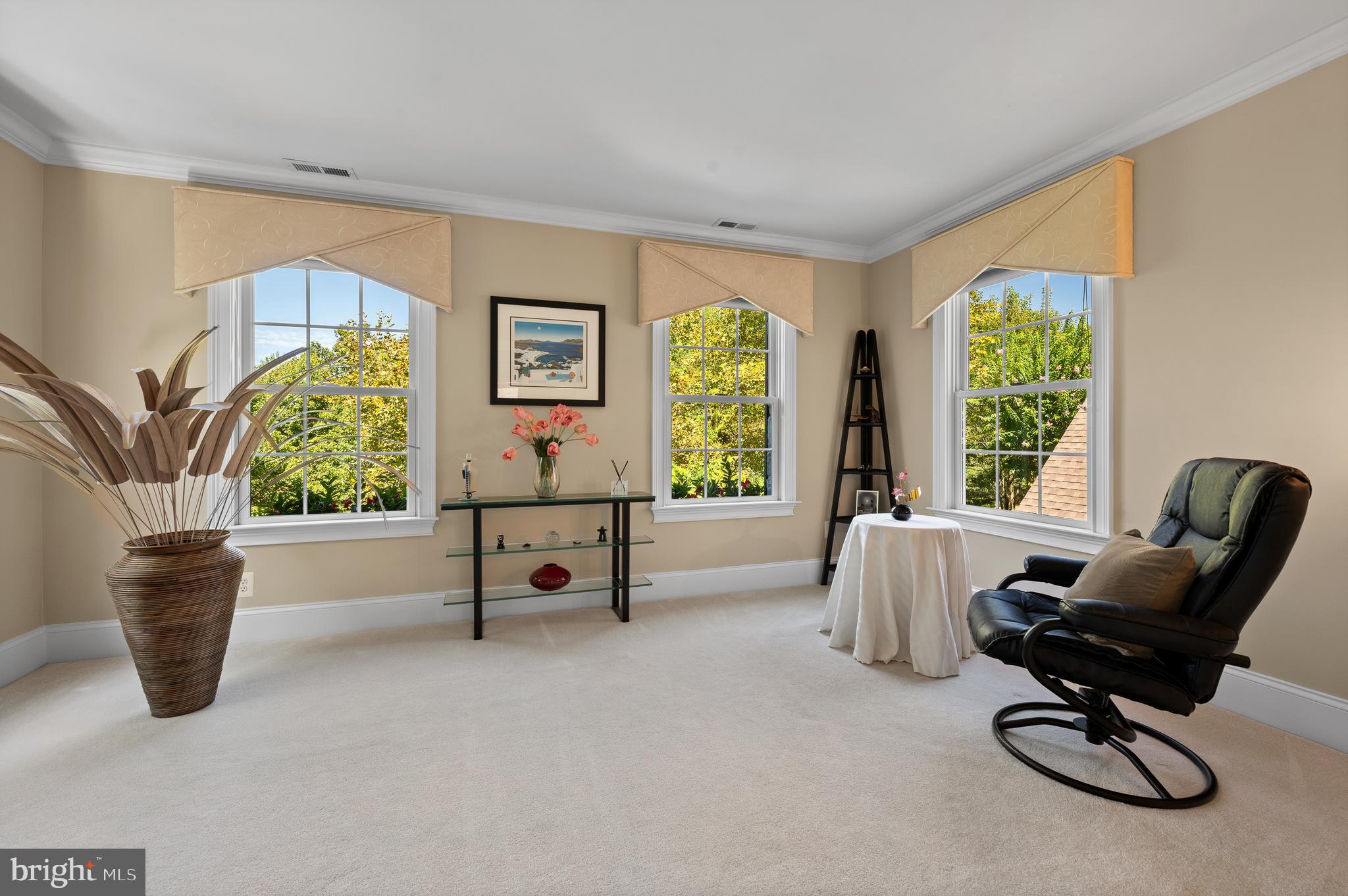 CHERRY CREEK - Residential