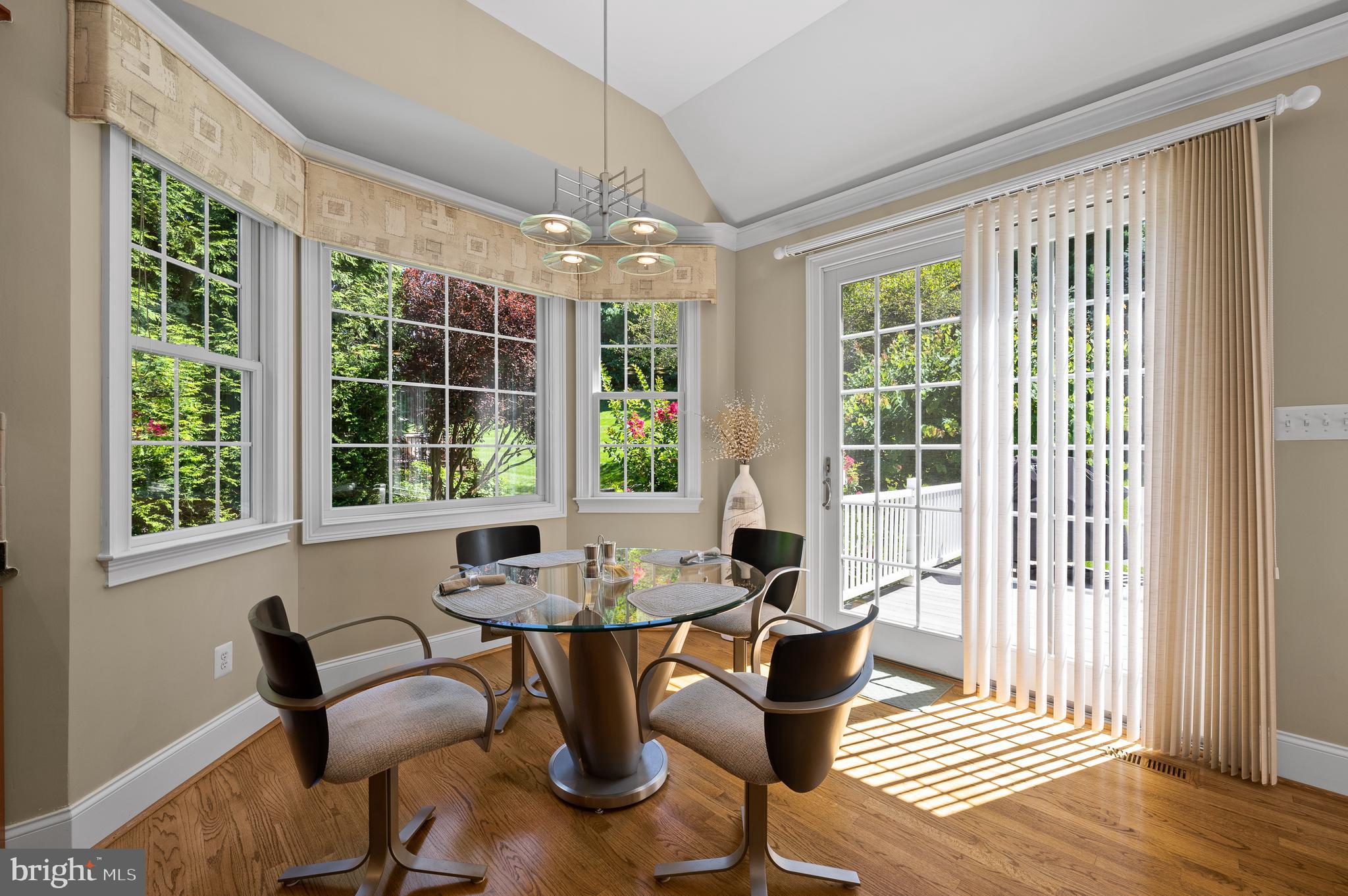 CHERRY CREEK - Residential