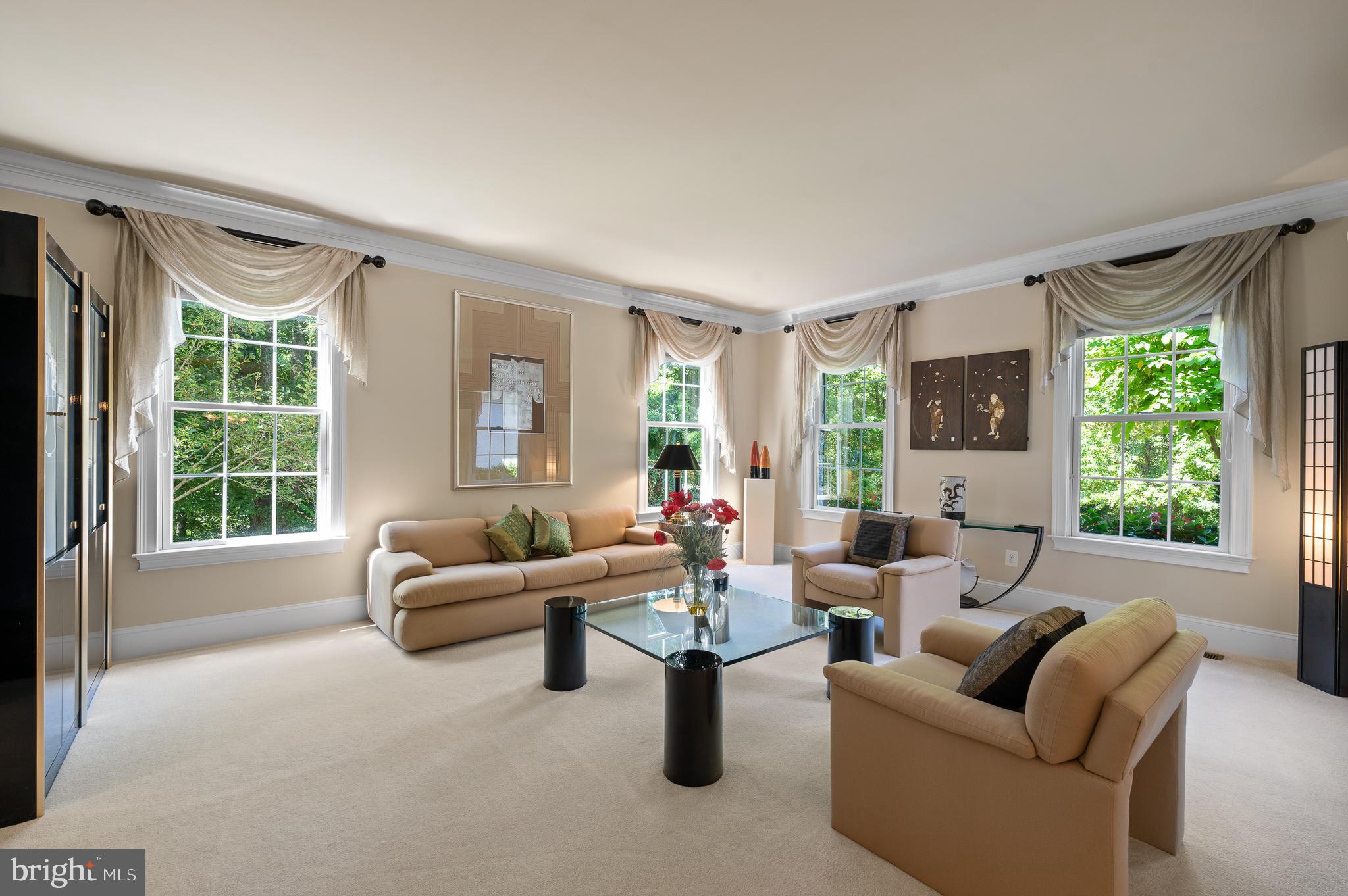 CHERRY CREEK - Residential