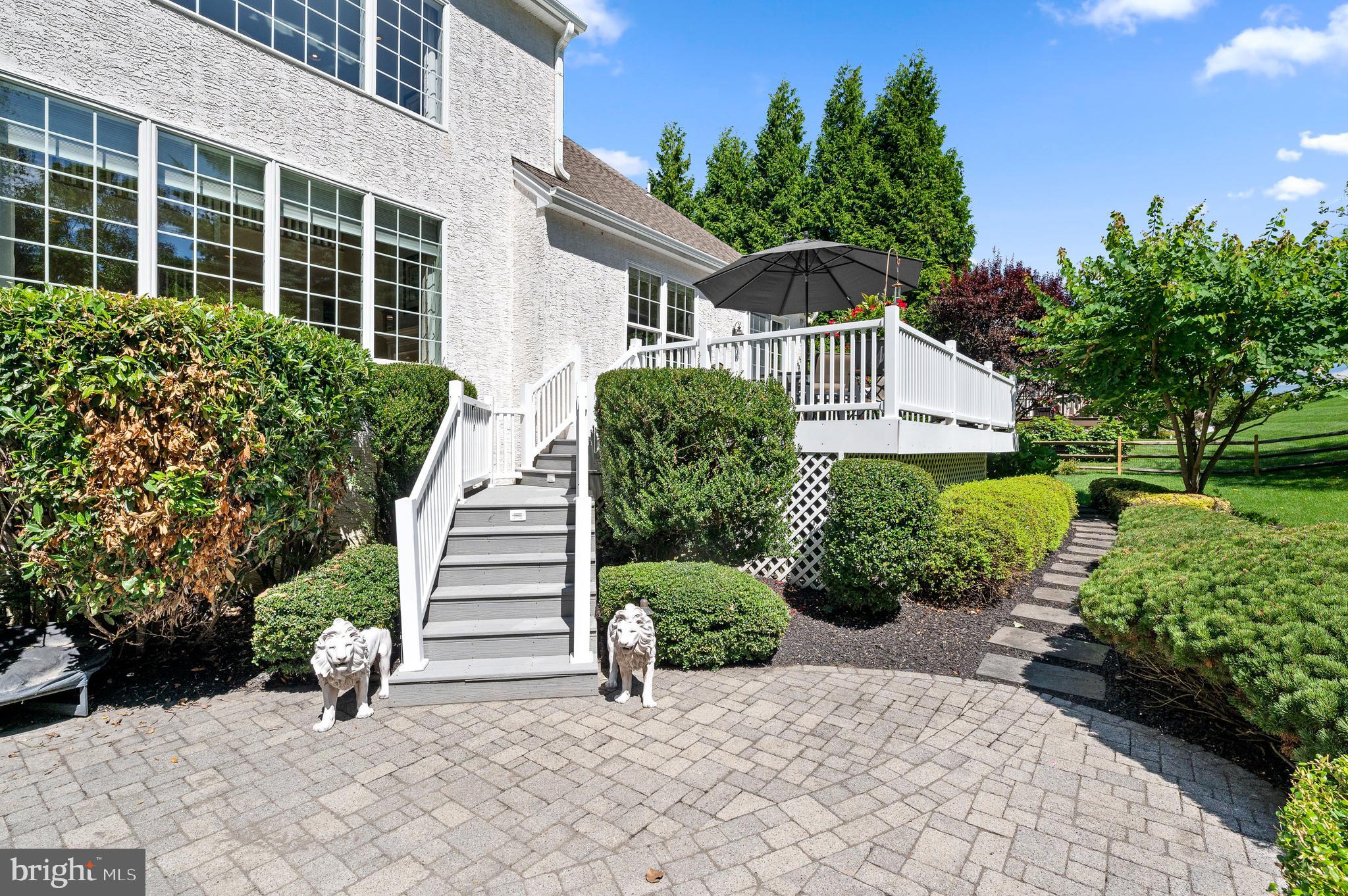 CHERRY CREEK - Residential