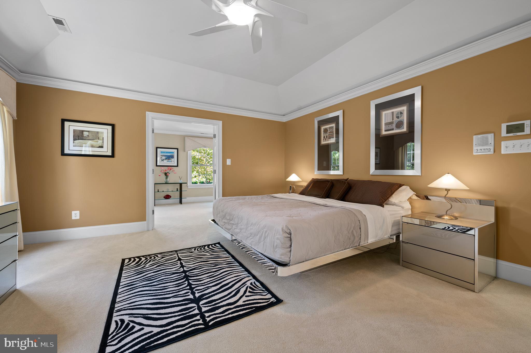 CHERRY CREEK - Residential