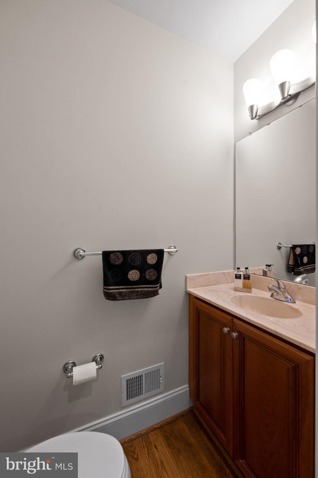 CHERRY CREEK - Residential