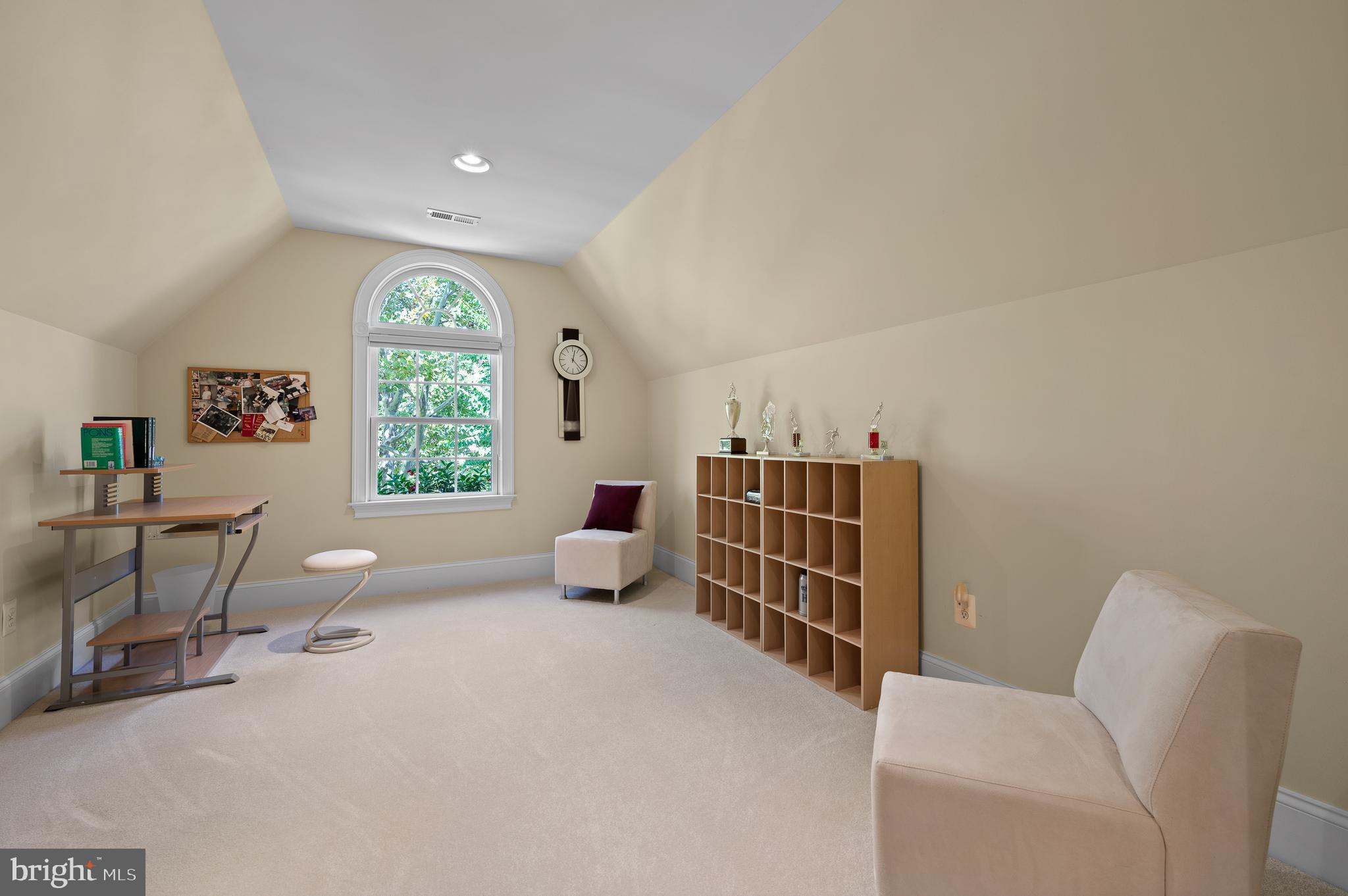 CHERRY CREEK - Residential