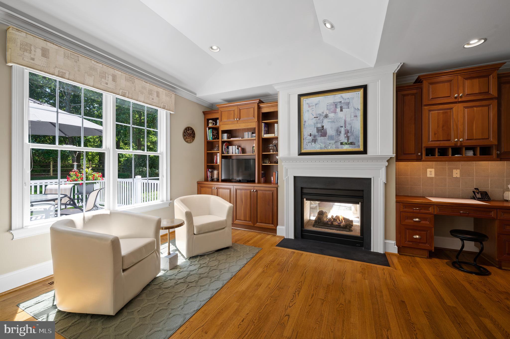 CHERRY CREEK - Residential