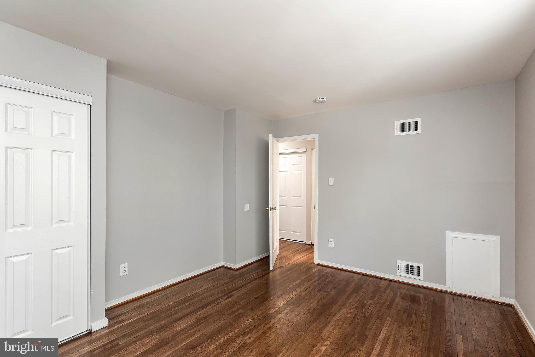 KENT VILLAGE - Residential