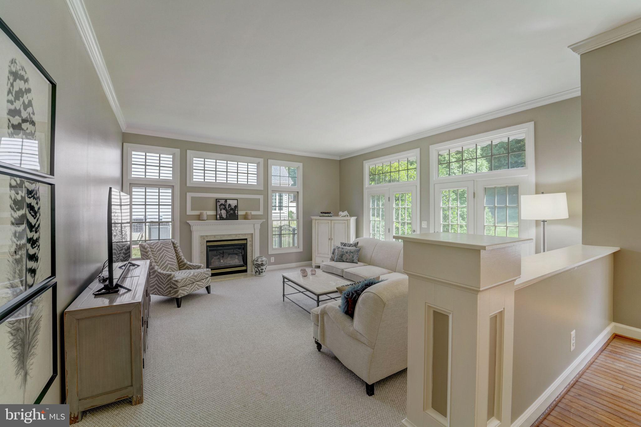 CRESTWOOD - Residential