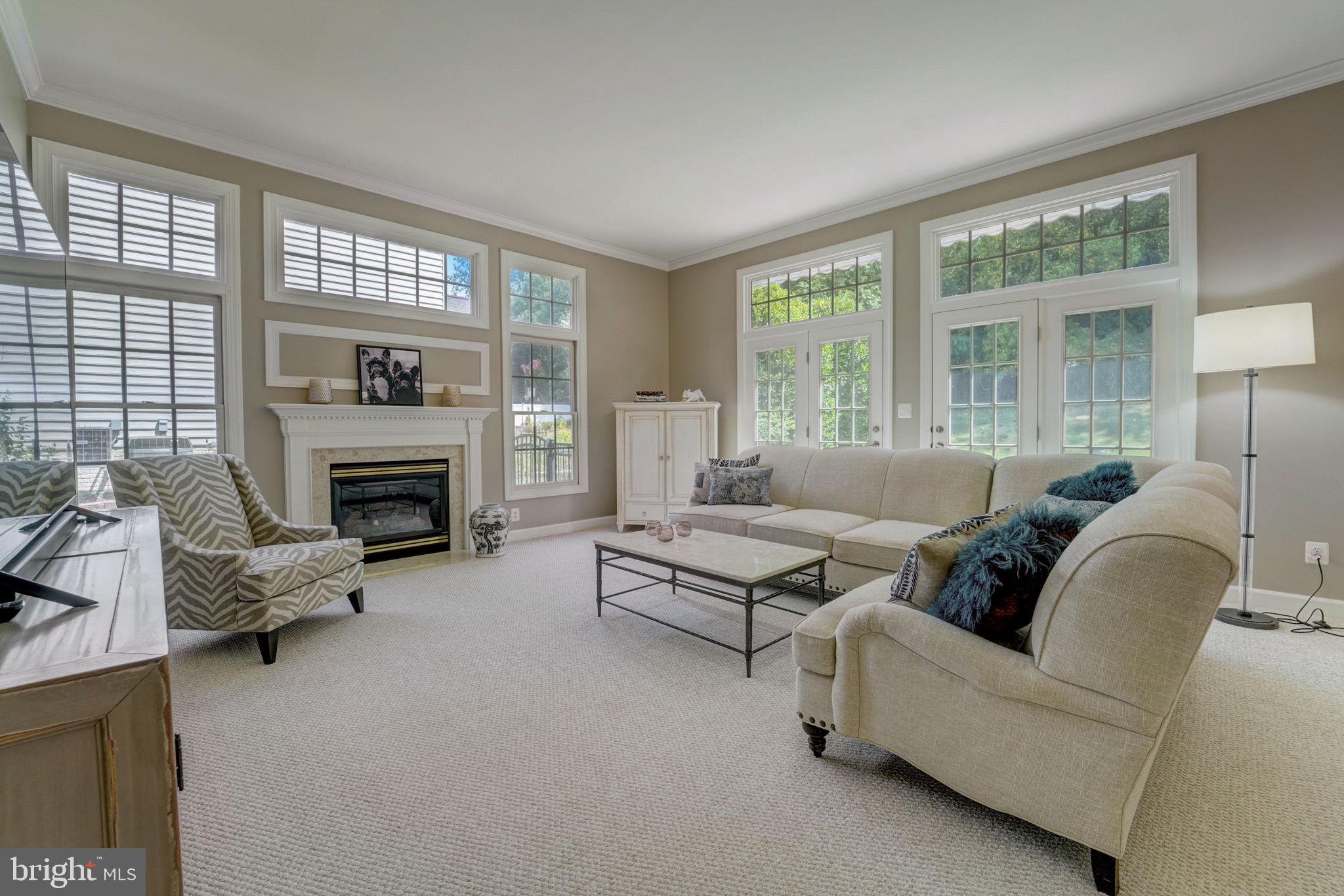 CRESTWOOD - Residential