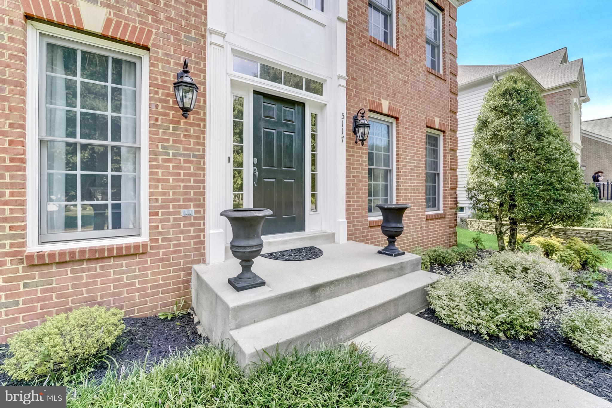 CRESTWOOD - Residential