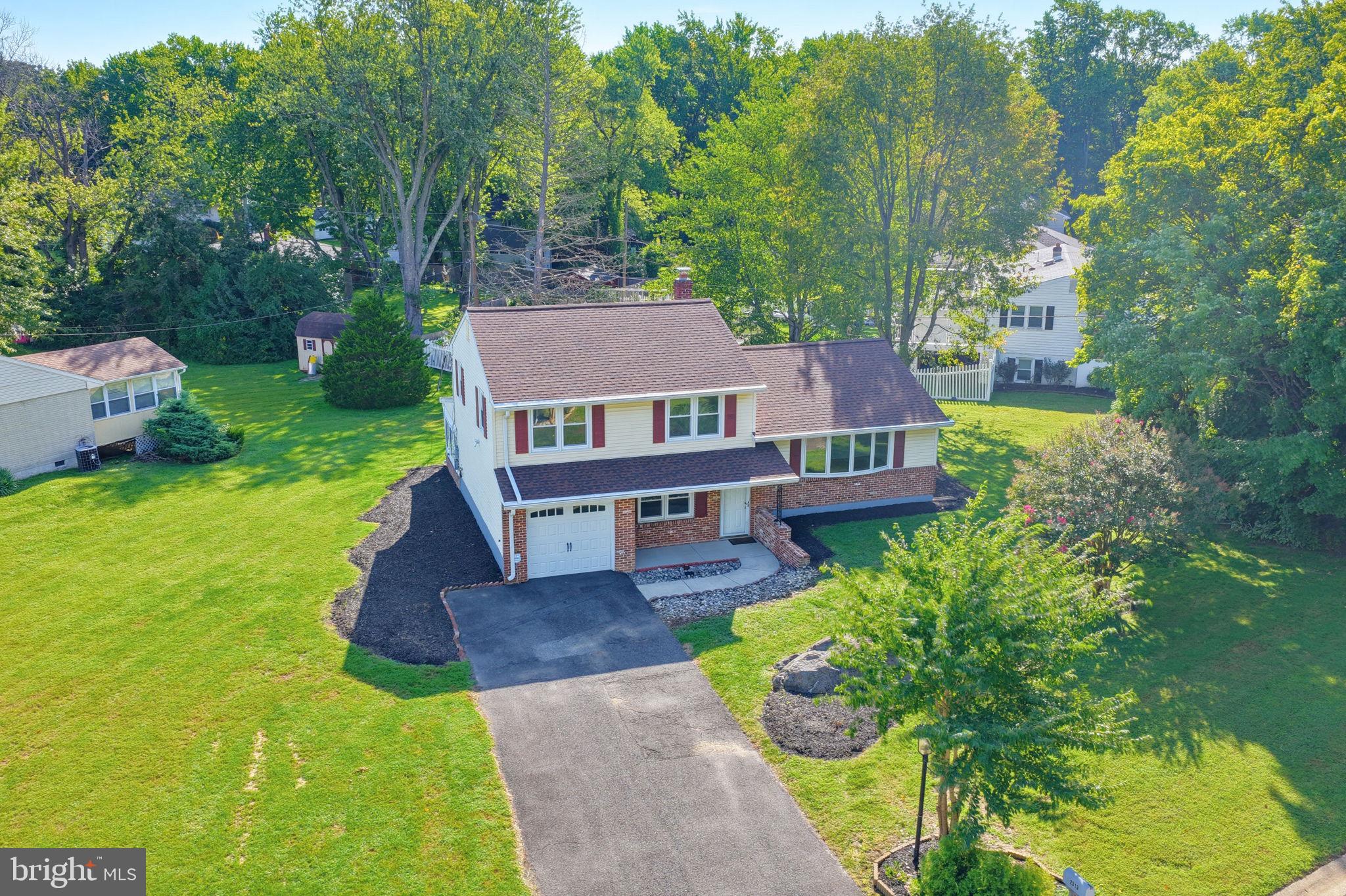 2313 GRAYWOOD ROAD