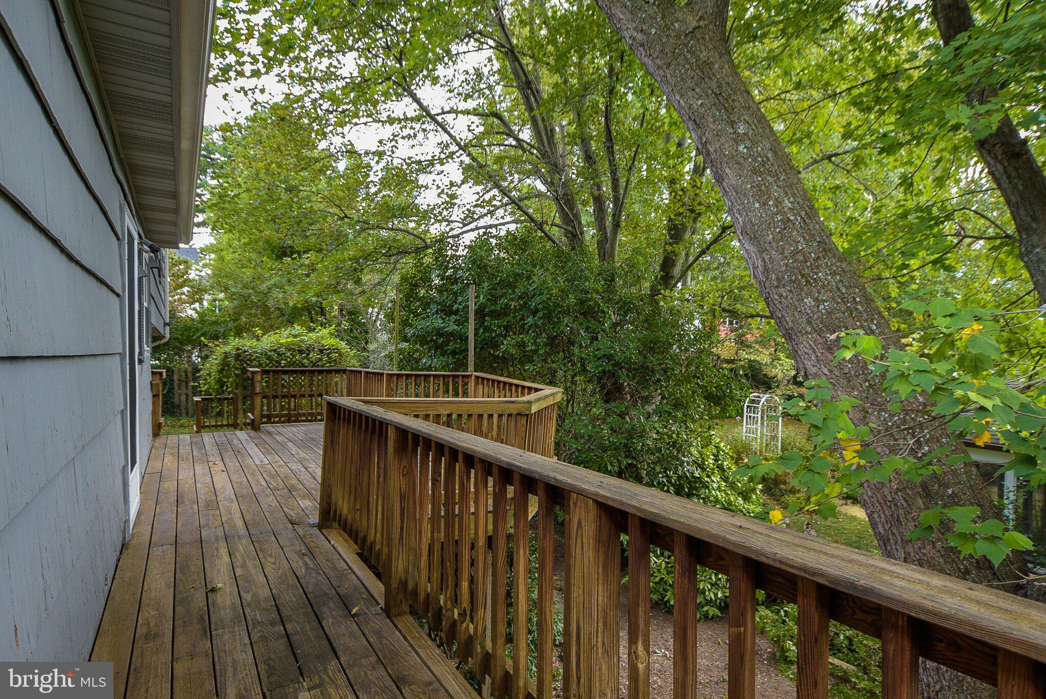 WHITEHALL MANOR - Residential