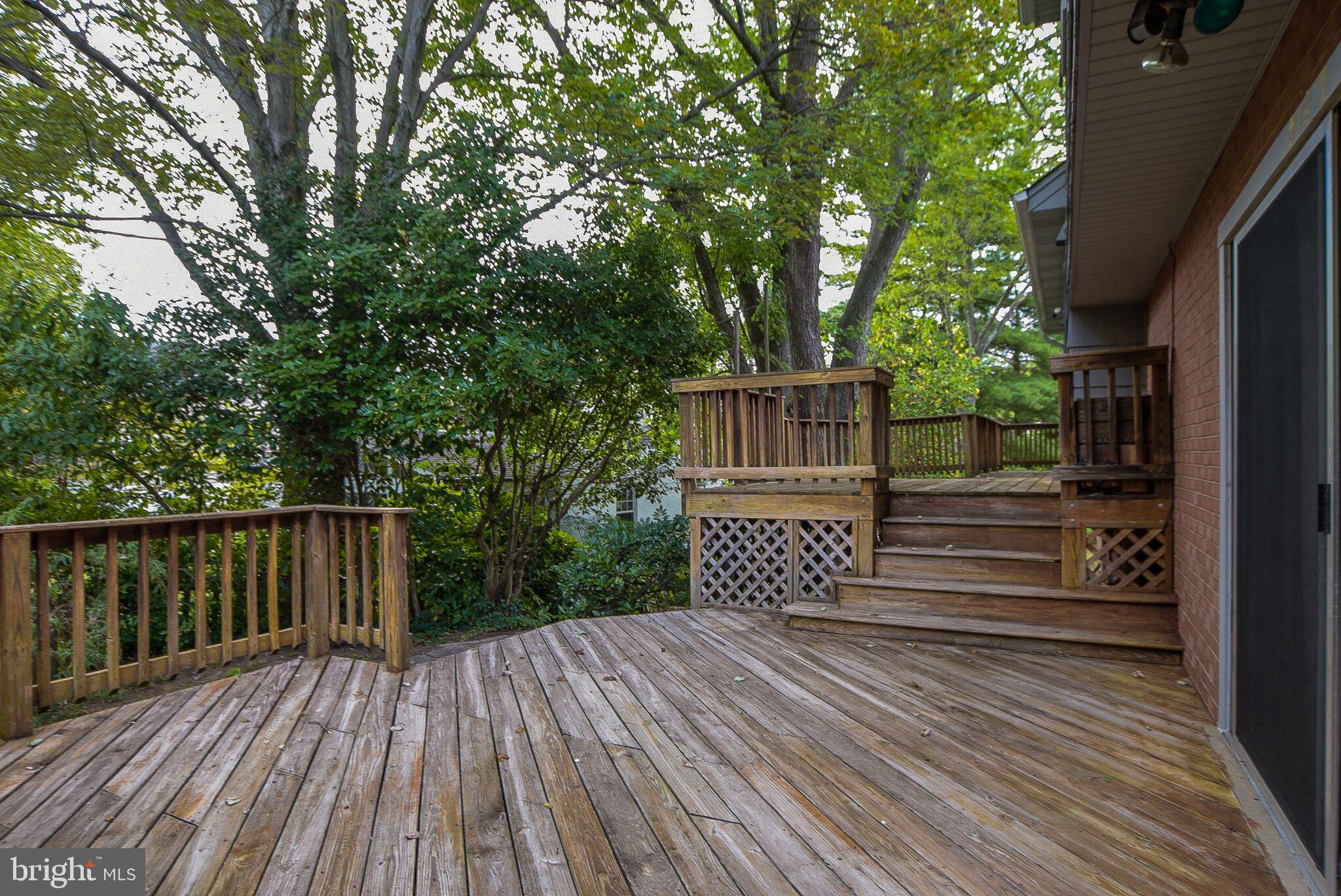 WHITEHALL MANOR - Residential