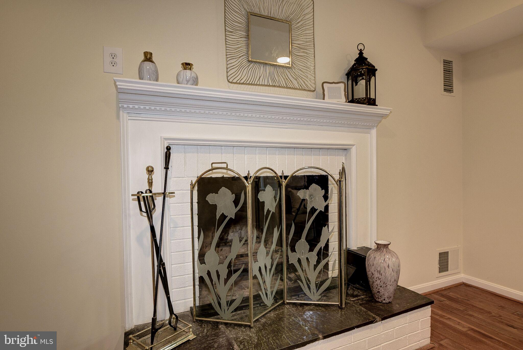 WHITEHALL MANOR - Residential