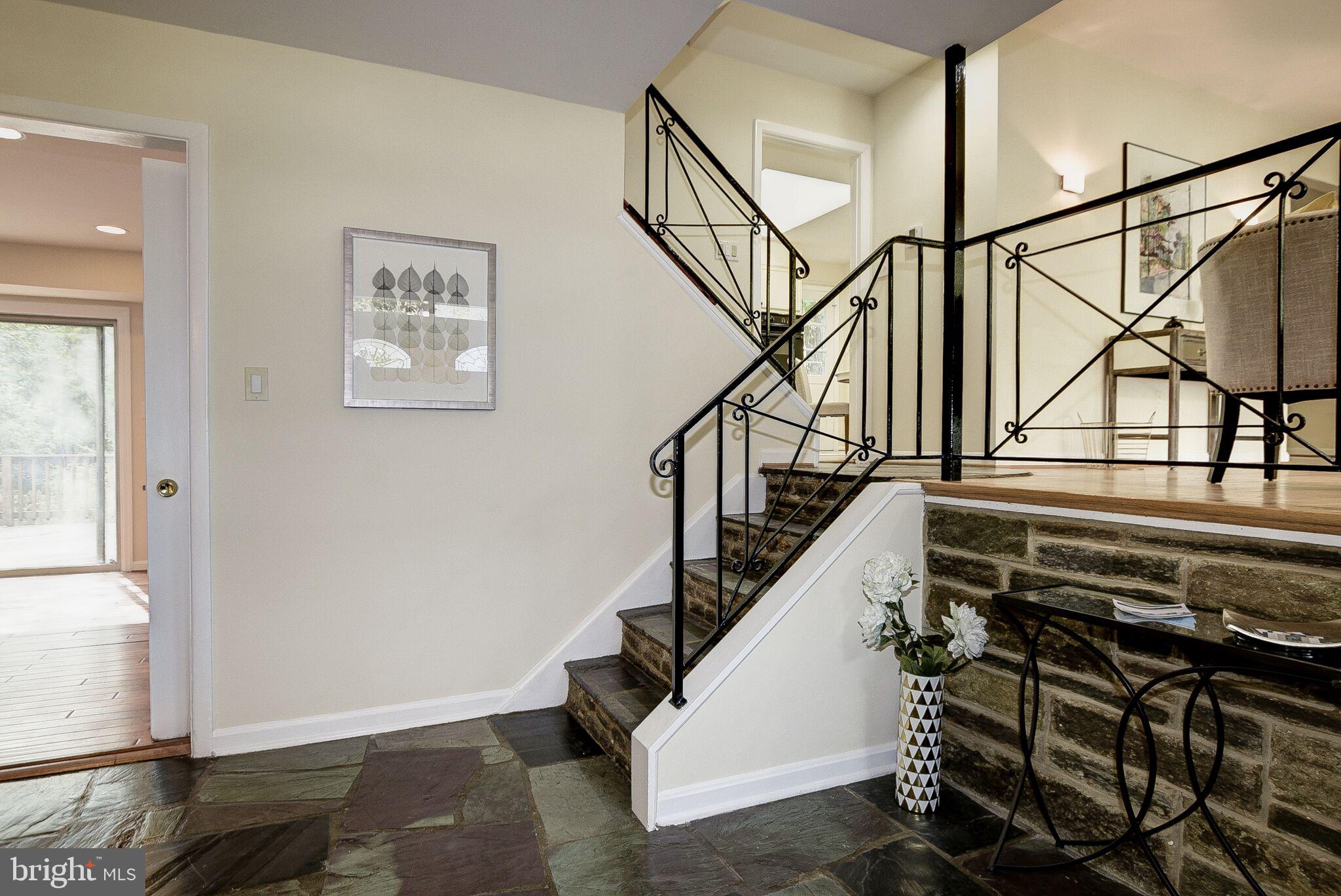 WHITEHALL MANOR - Residential