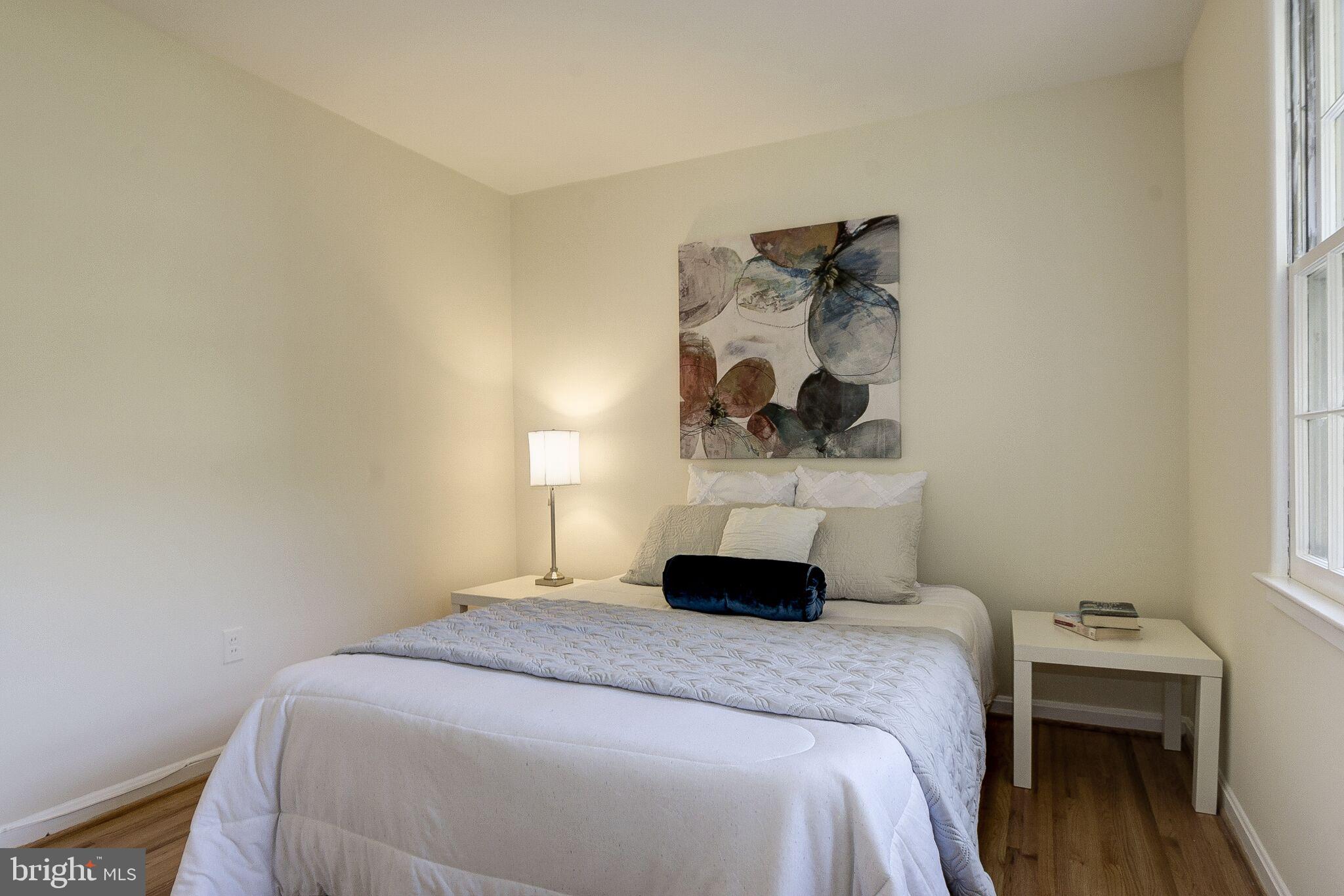 WHITEHALL MANOR - Residential