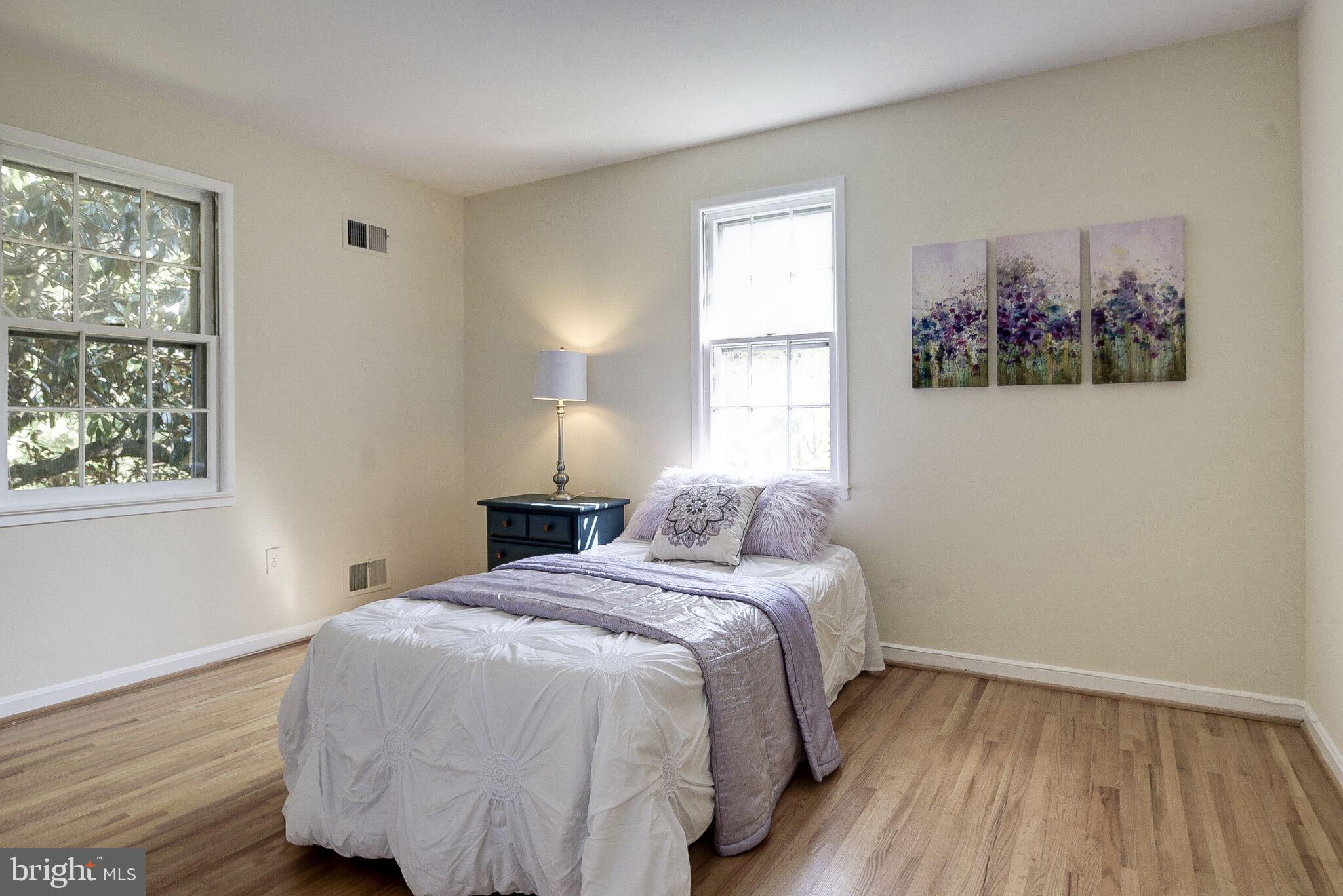 WHITEHALL MANOR - Residential