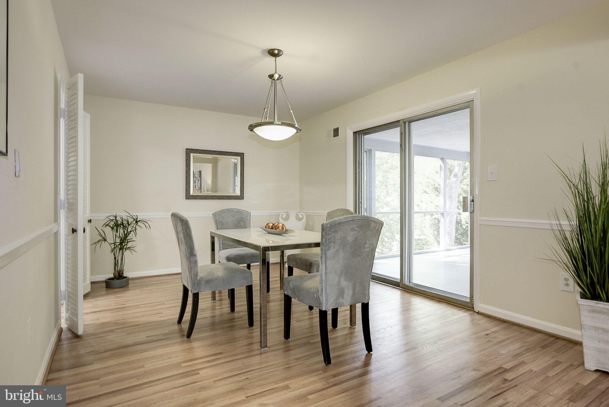 WHITEHALL MANOR - Residential