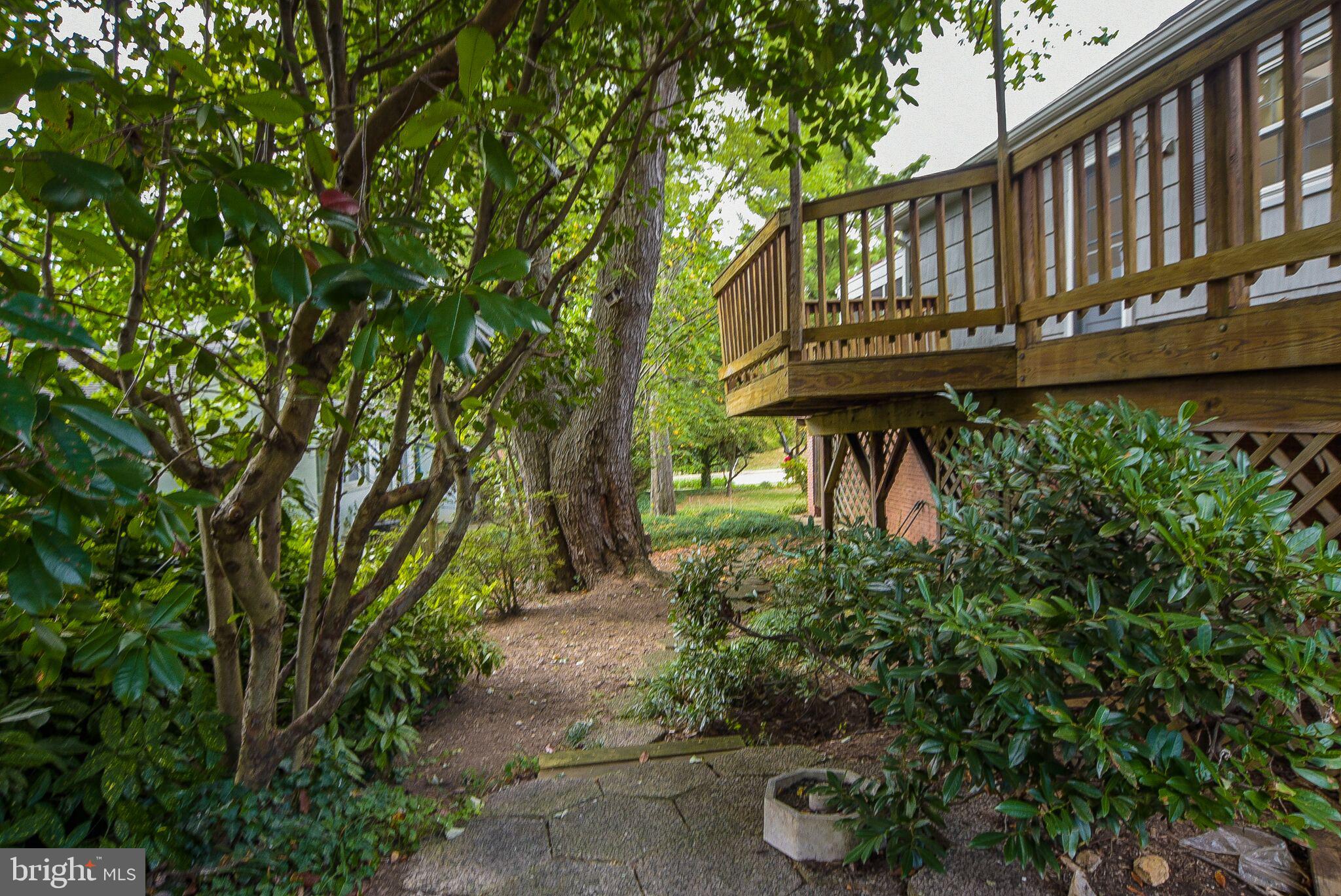 WHITEHALL MANOR - Residential