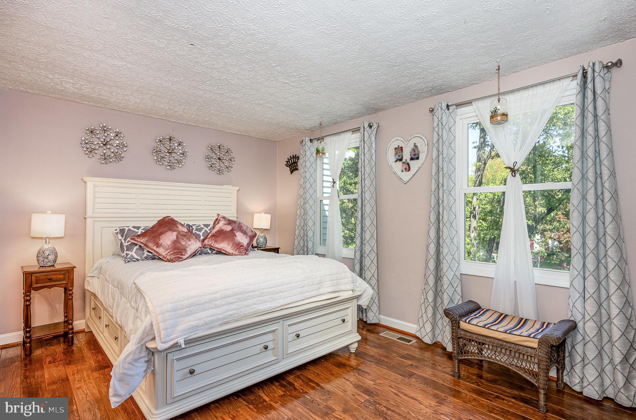 AMBER MEADOWS - Residential