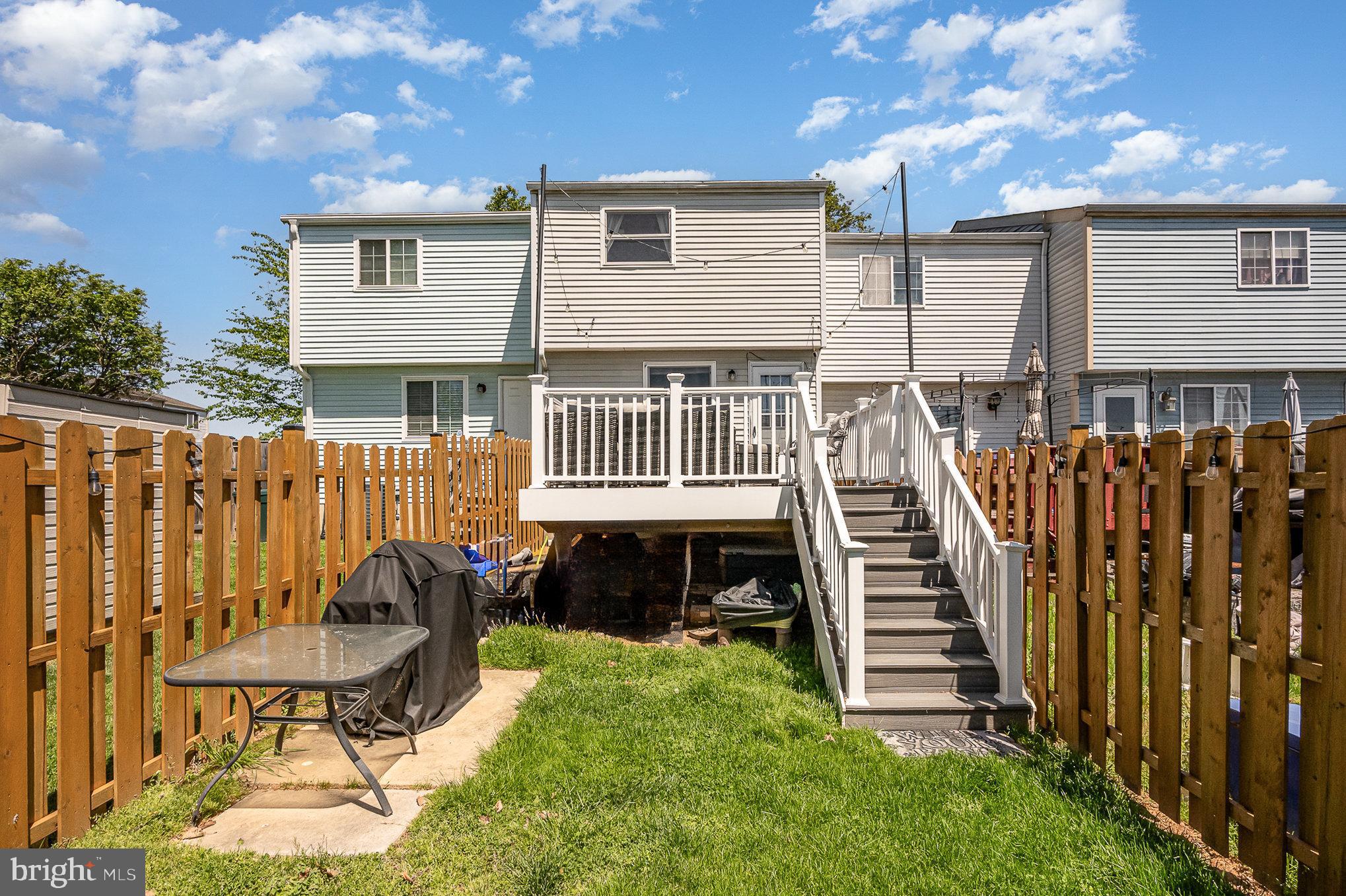 AMBER MEADOWS - Residential