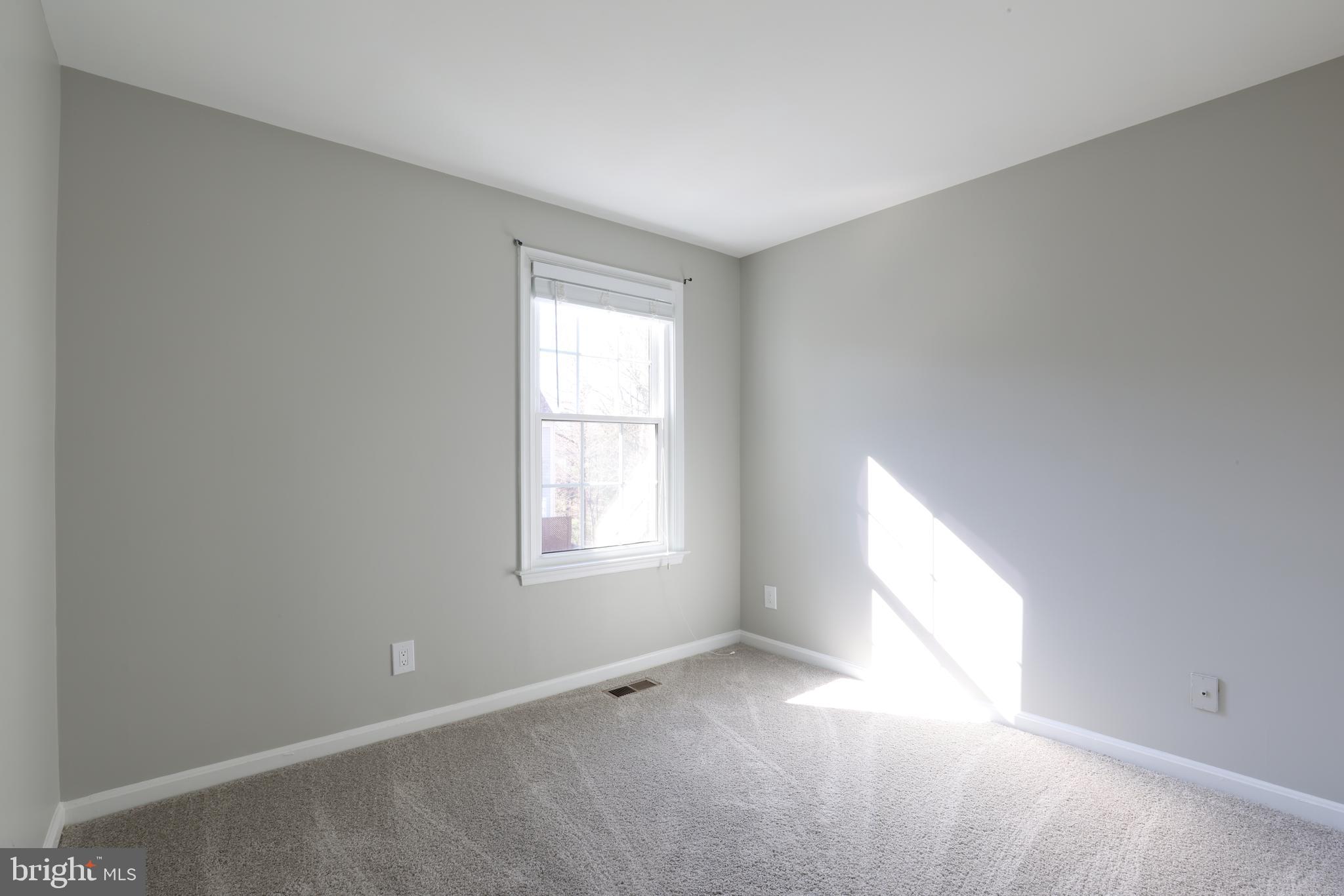 CASCADES - Residential Lease