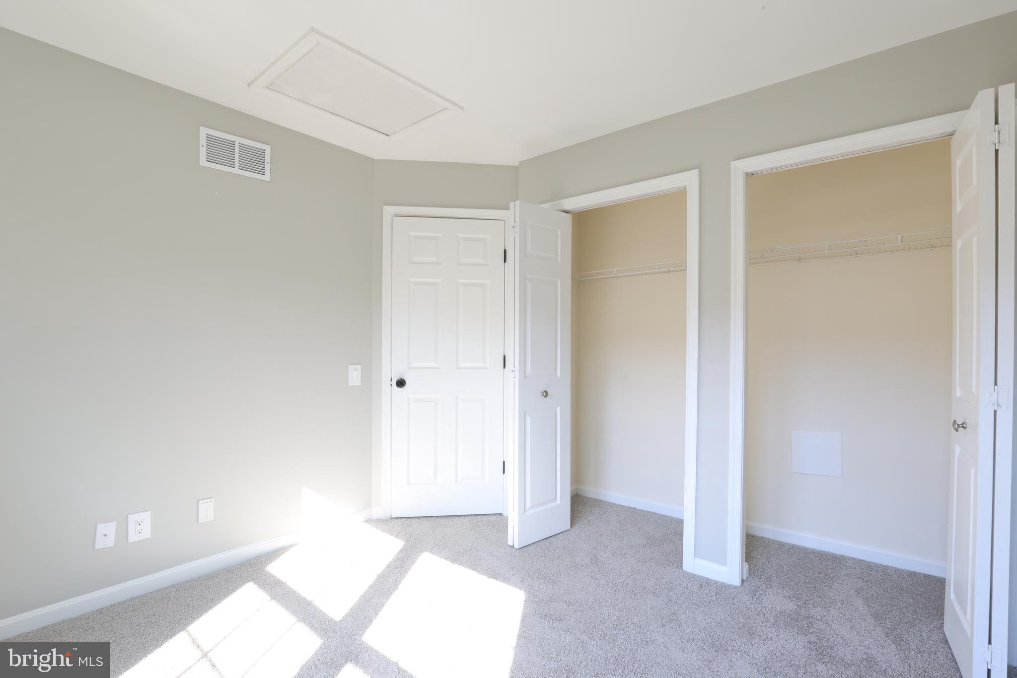 CASCADES - Residential Lease