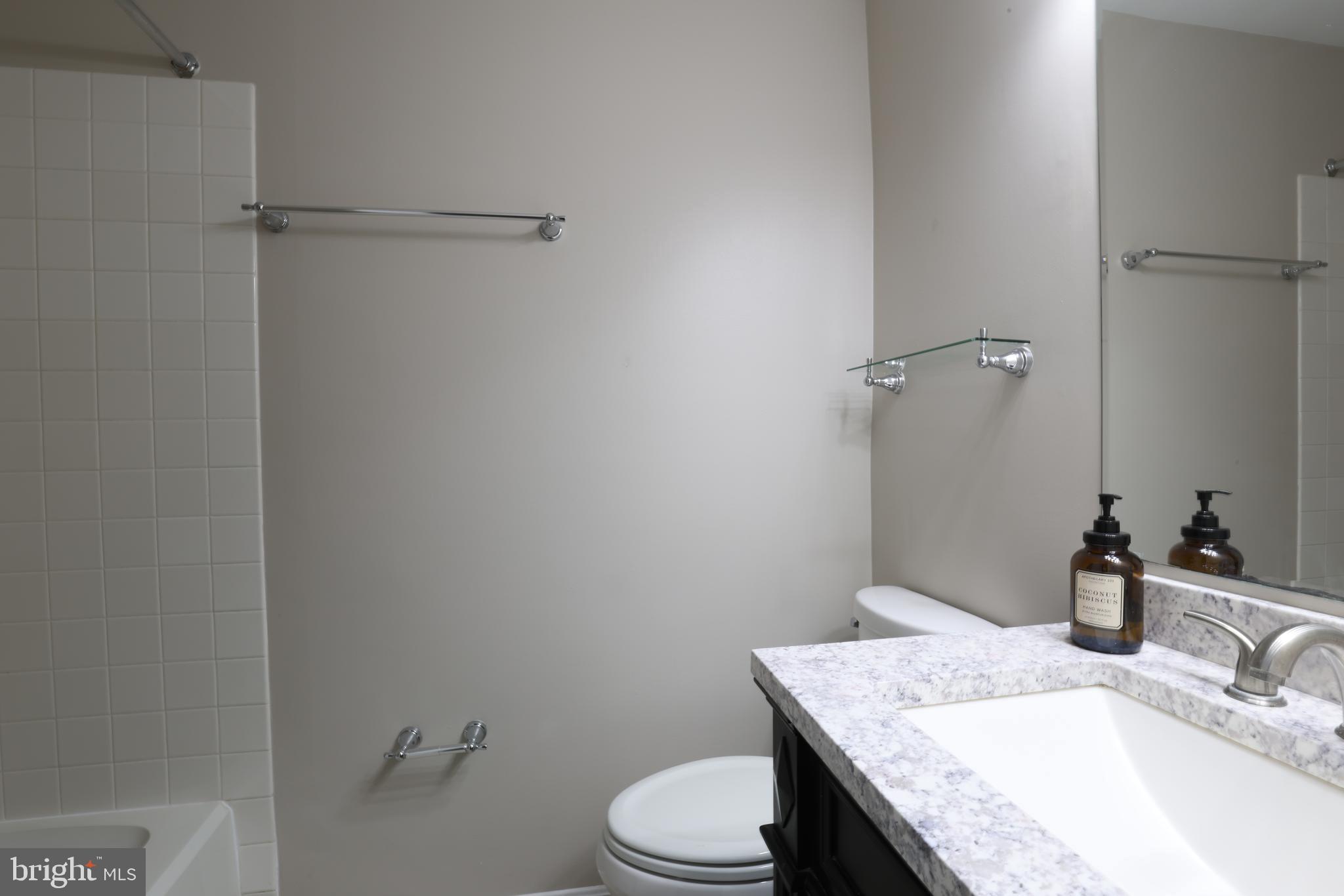 CASCADES - Residential Lease