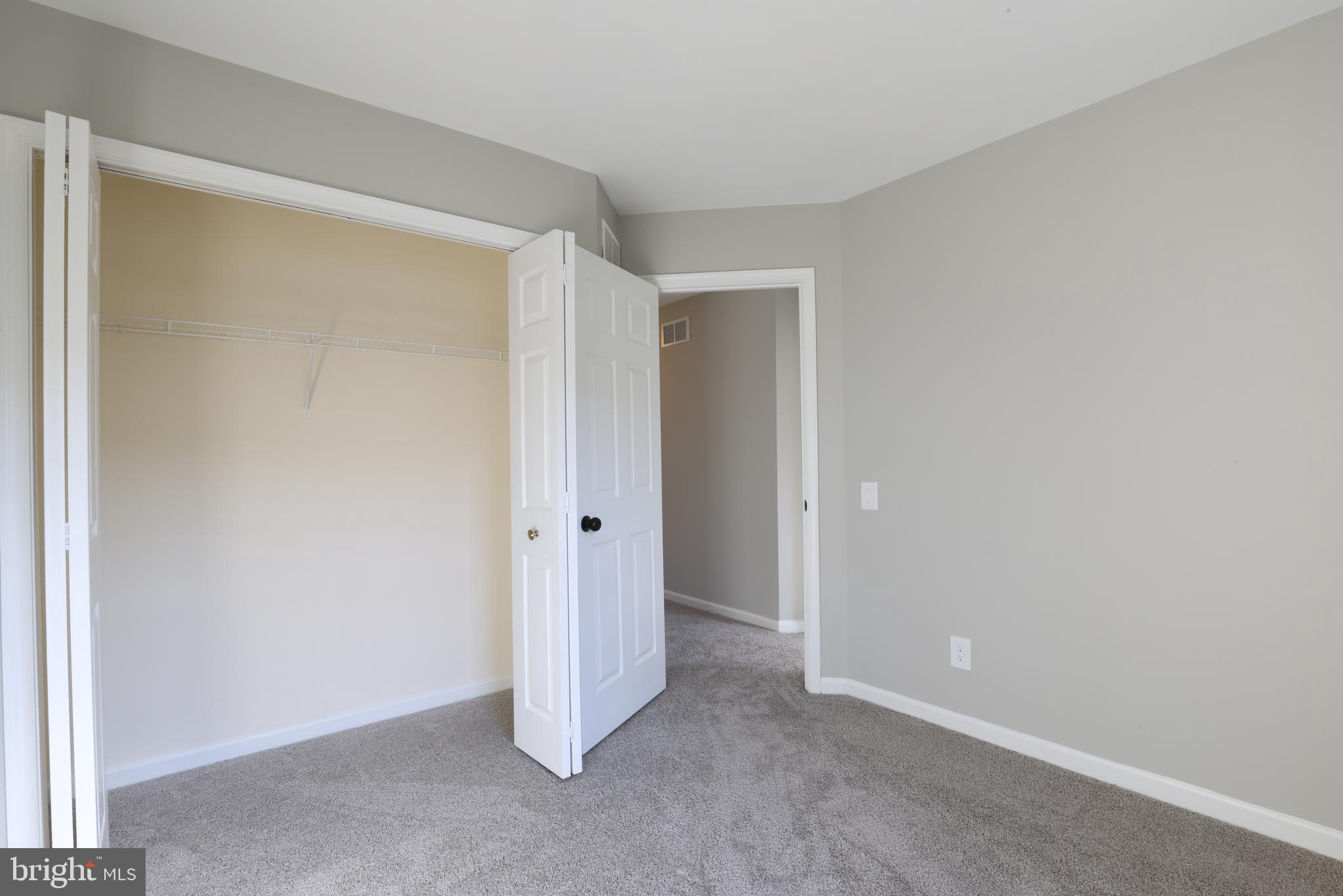 CASCADES - Residential Lease