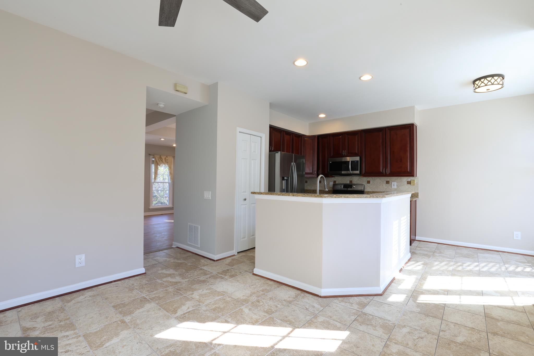 CASCADES - Residential Lease