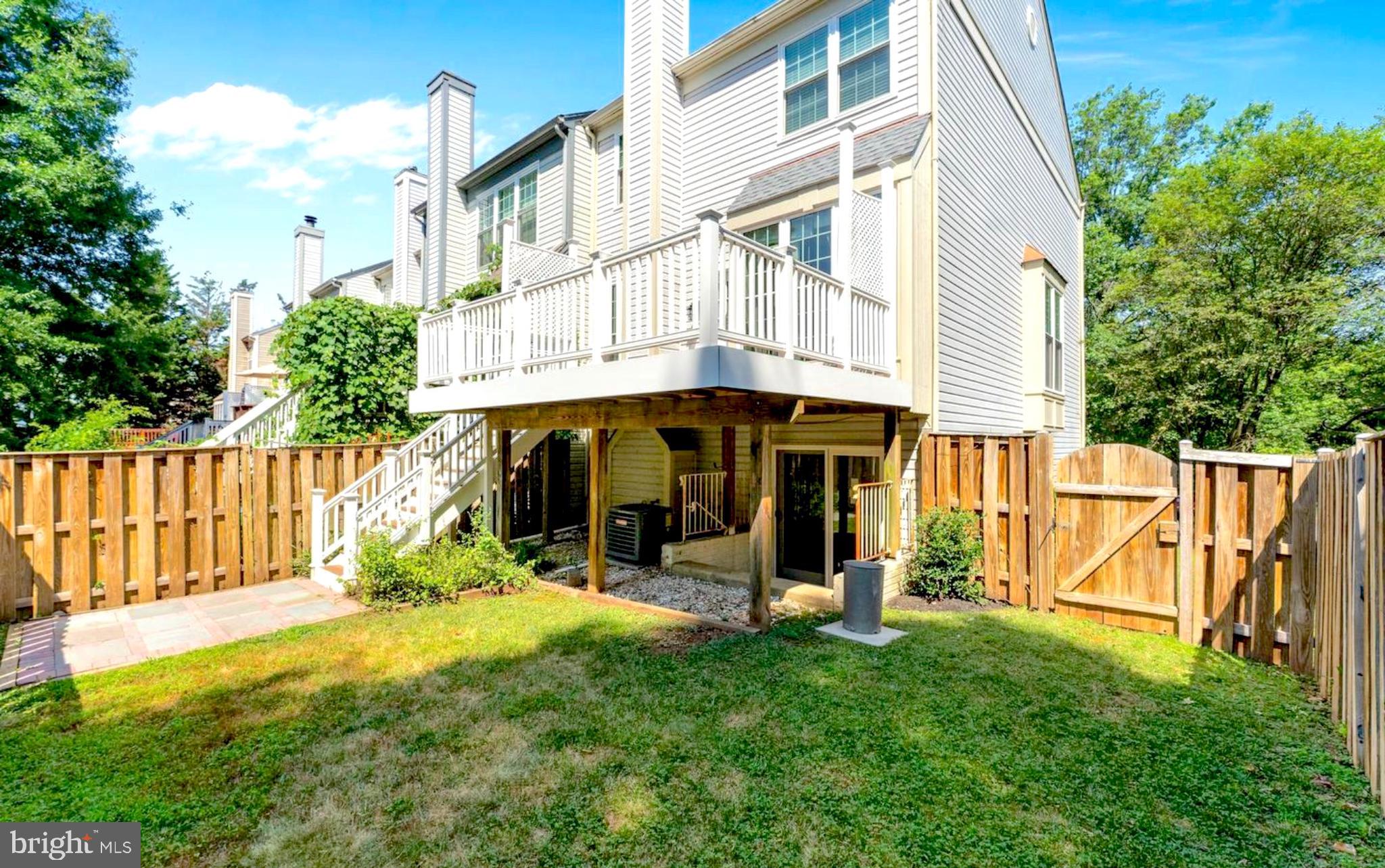 CASCADES - Residential Lease