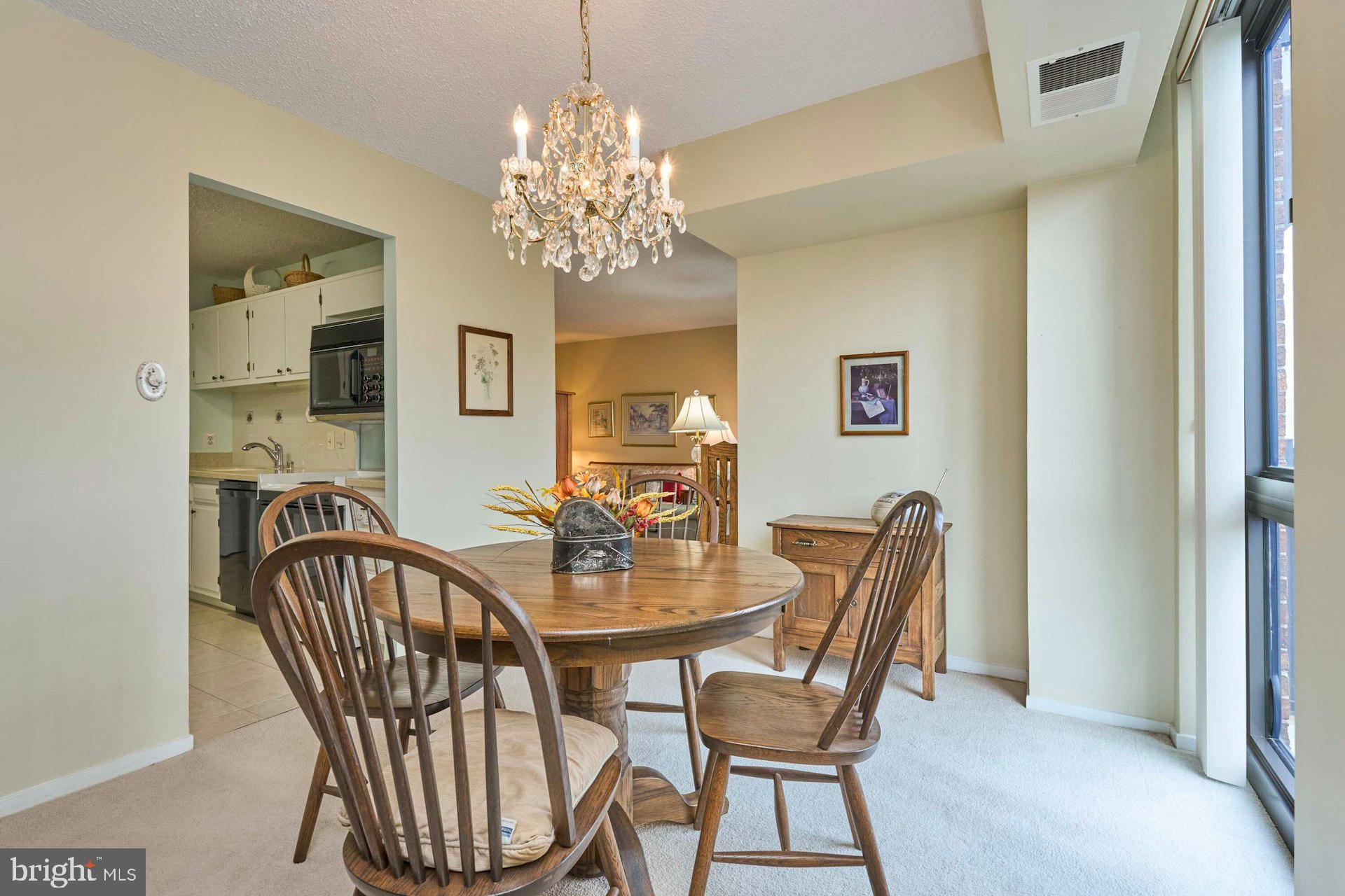 IDYLWOOD TOWERS CONDO - Residential