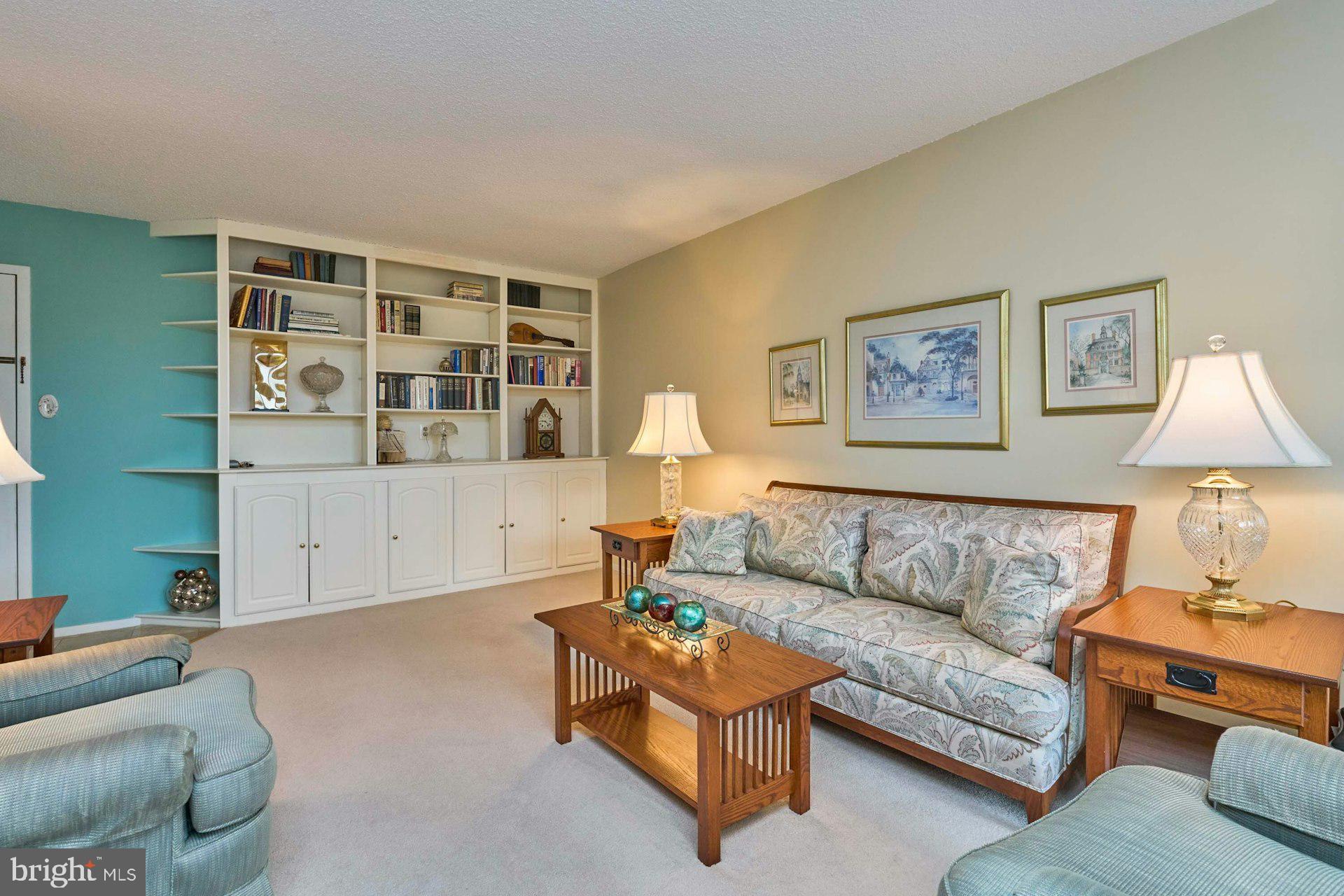 IDYLWOOD TOWERS CONDO - Residential