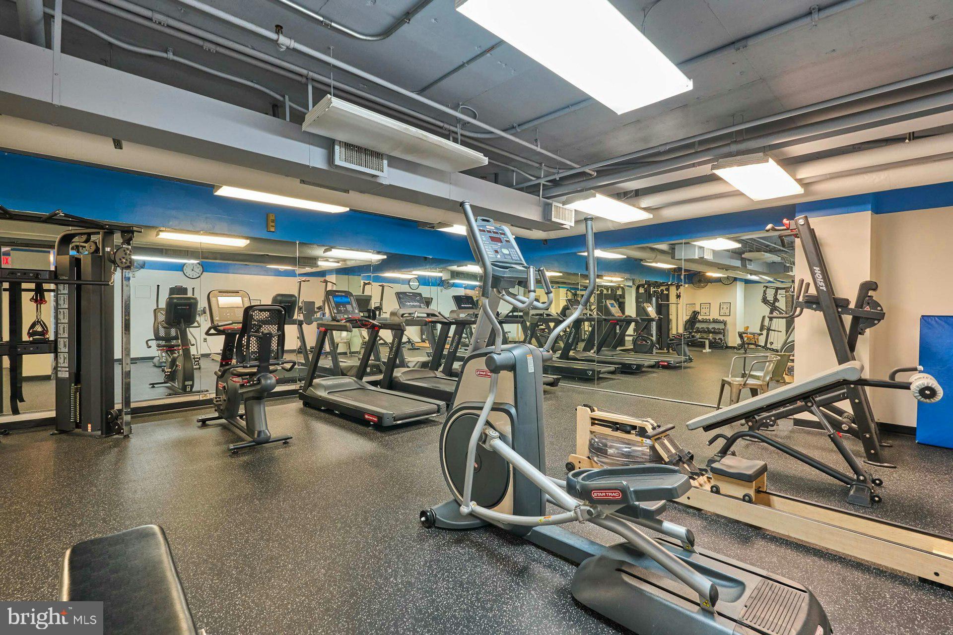 IDYLWOOD TOWERS CONDO - Residential