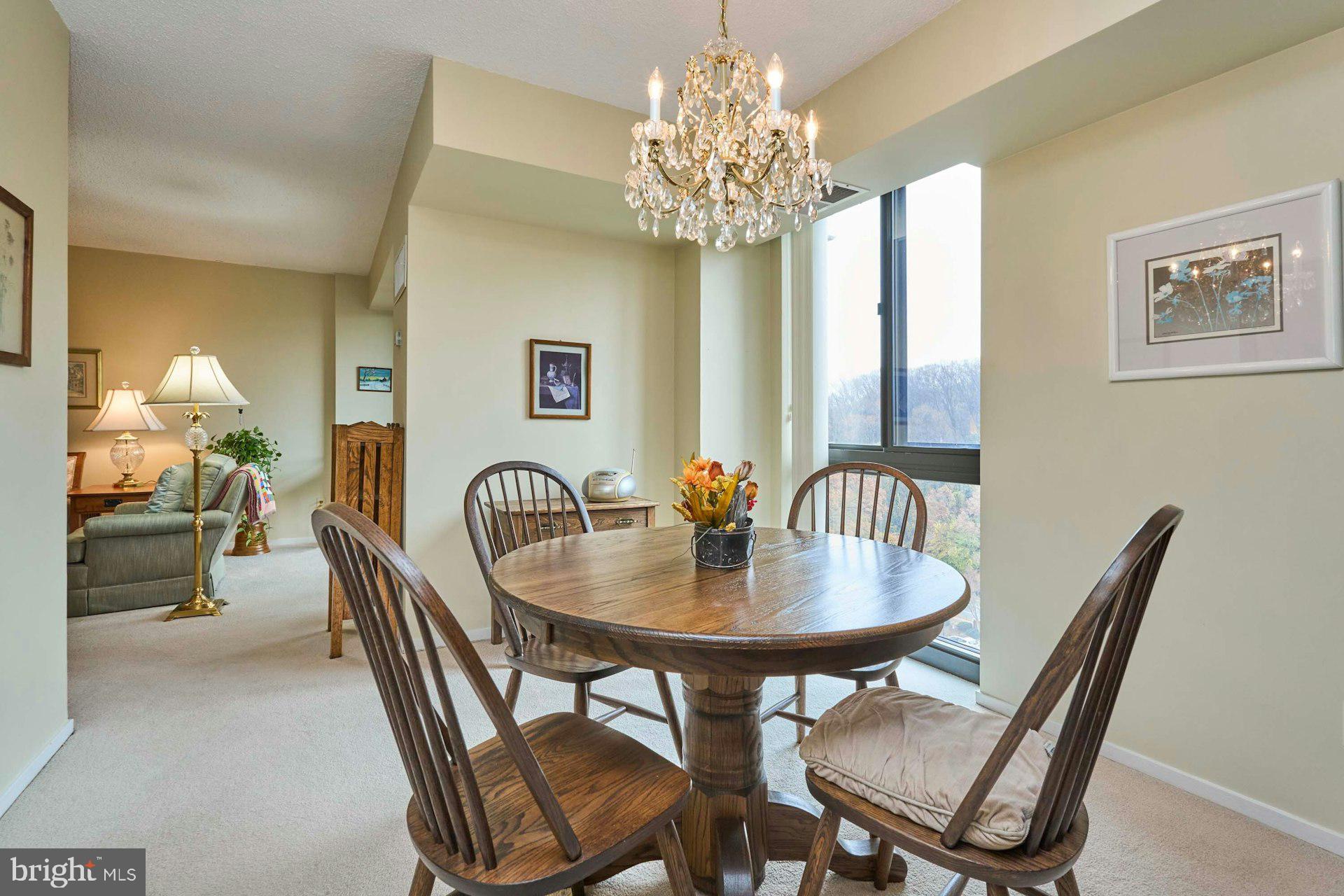 IDYLWOOD TOWERS CONDO - Residential