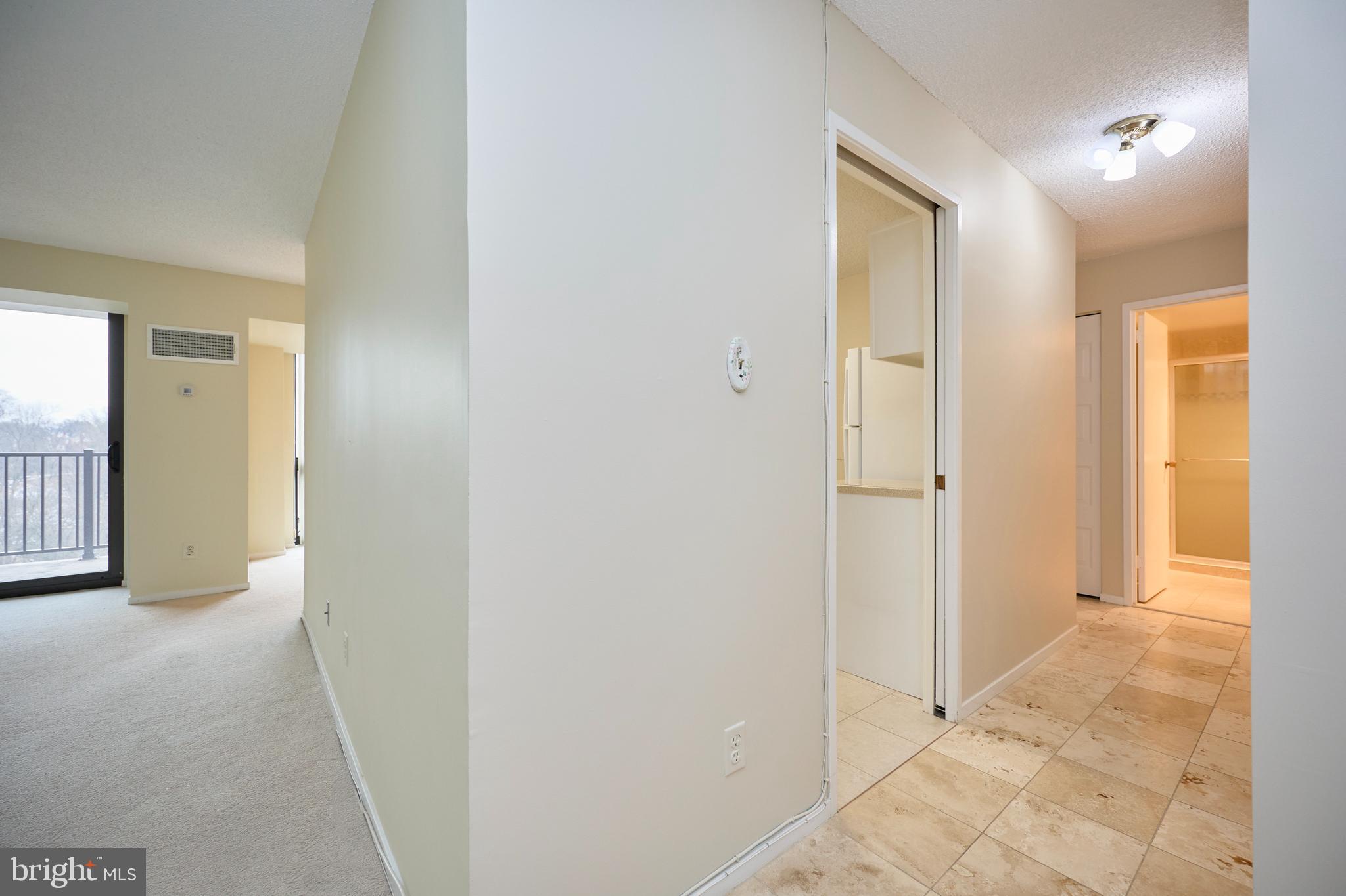 IDYLWOOD TOWERS CONDO - Residential