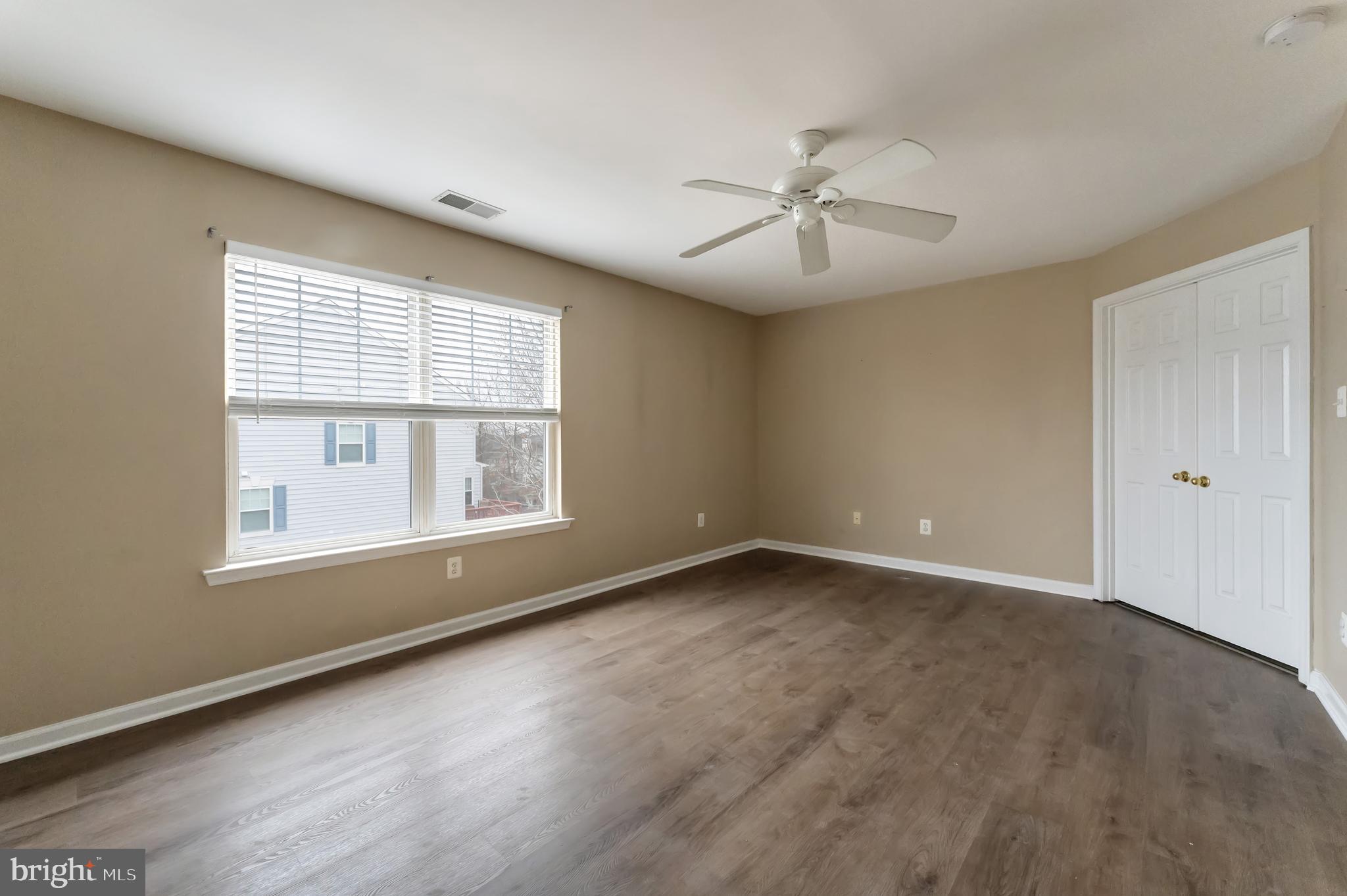 RIDGES AT ASHBURN - Residential Lease