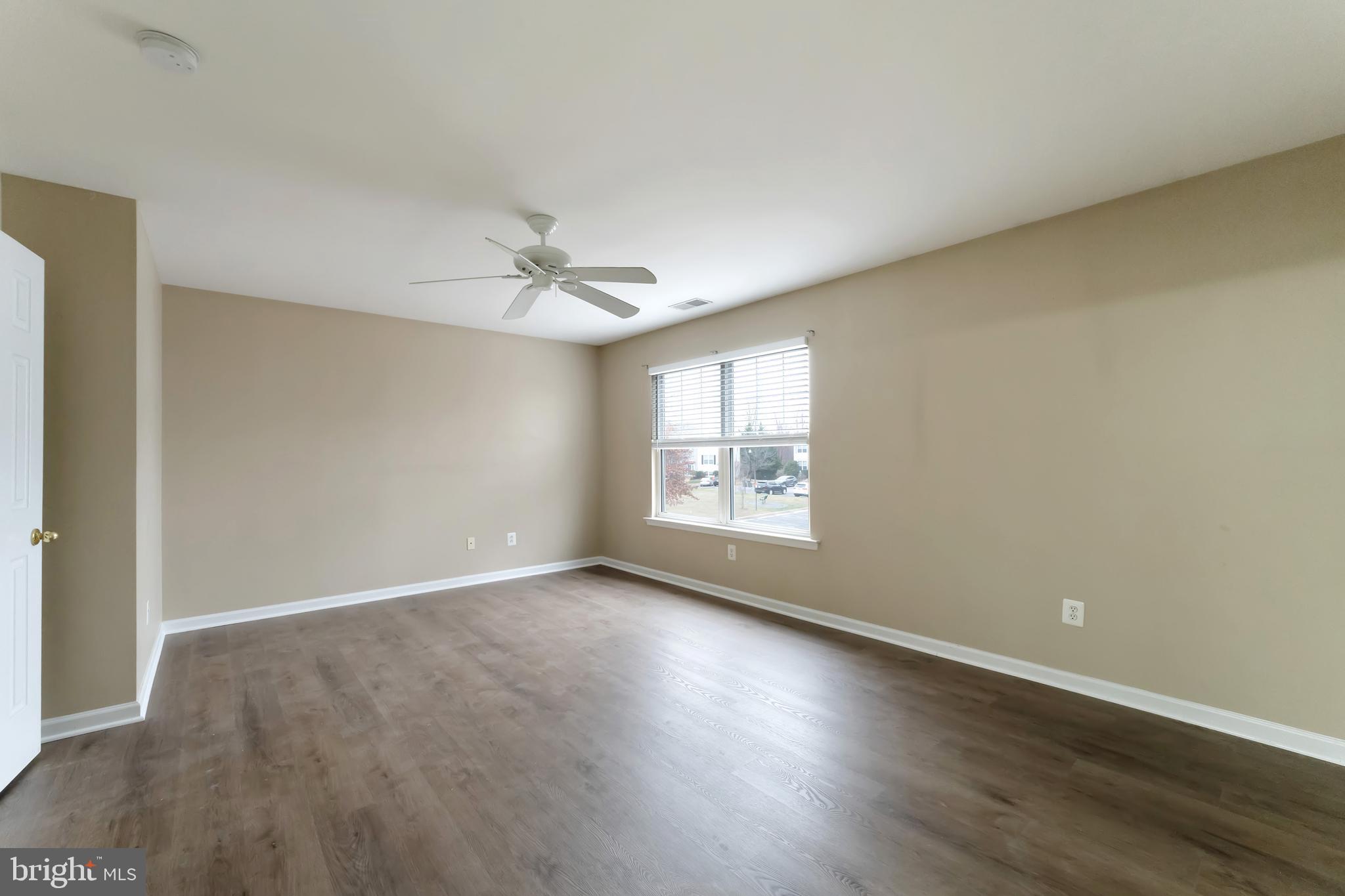 RIDGES AT ASHBURN - Residential Lease