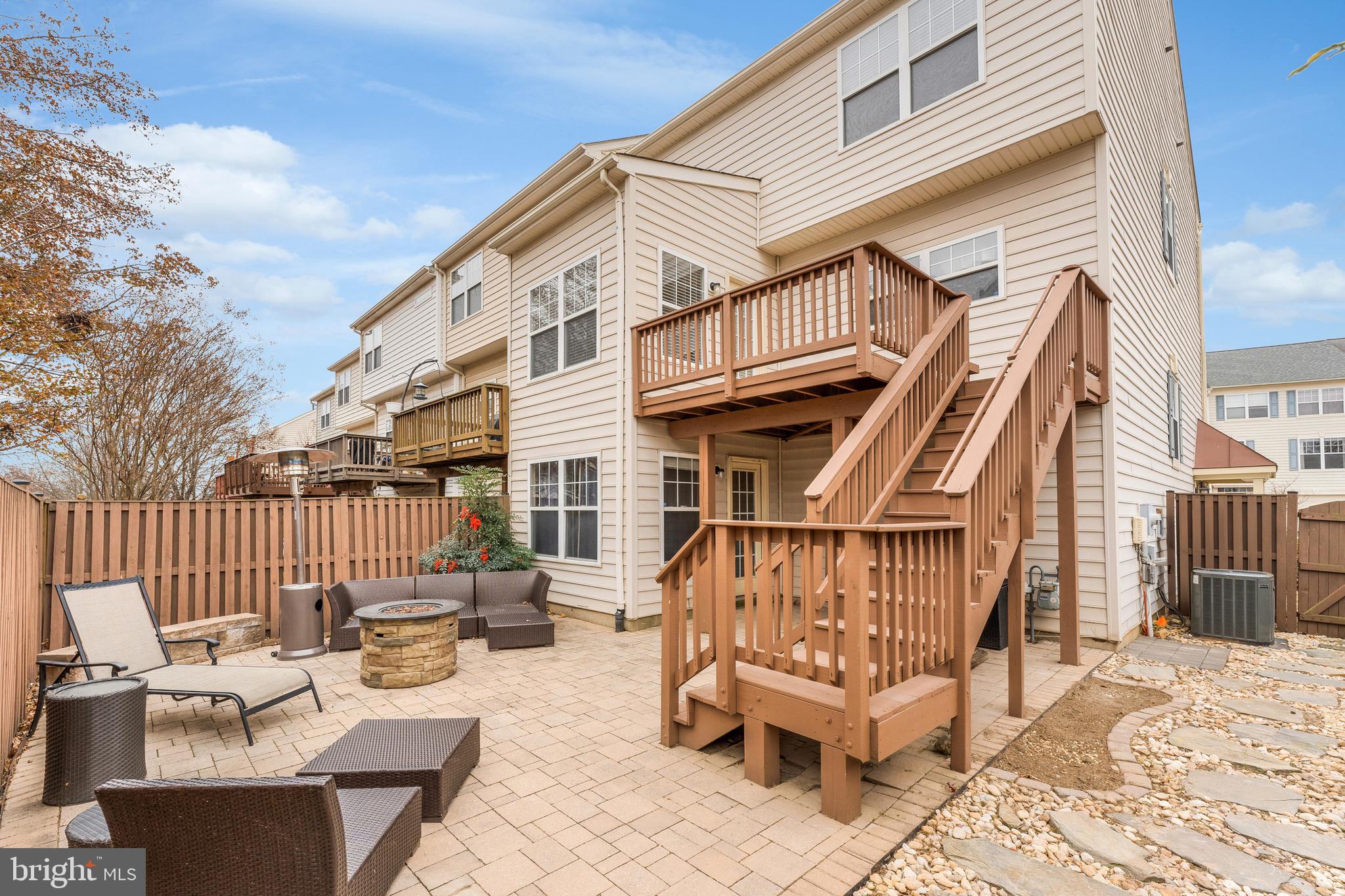 RIDGES AT ASHBURN - Residential Lease
